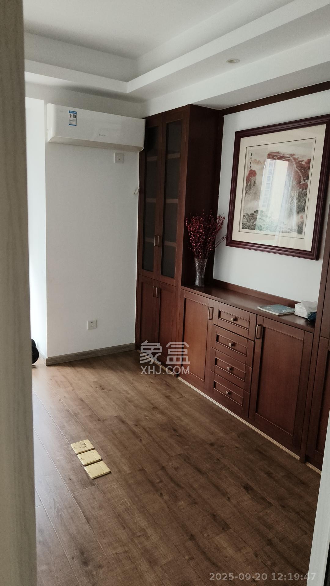 奥林匹克花园贡院二期 4室2厅2卫 3300.0元/月 奥林匹克花园贡院二期 4室2厅2卫 3300.0元/月室内图