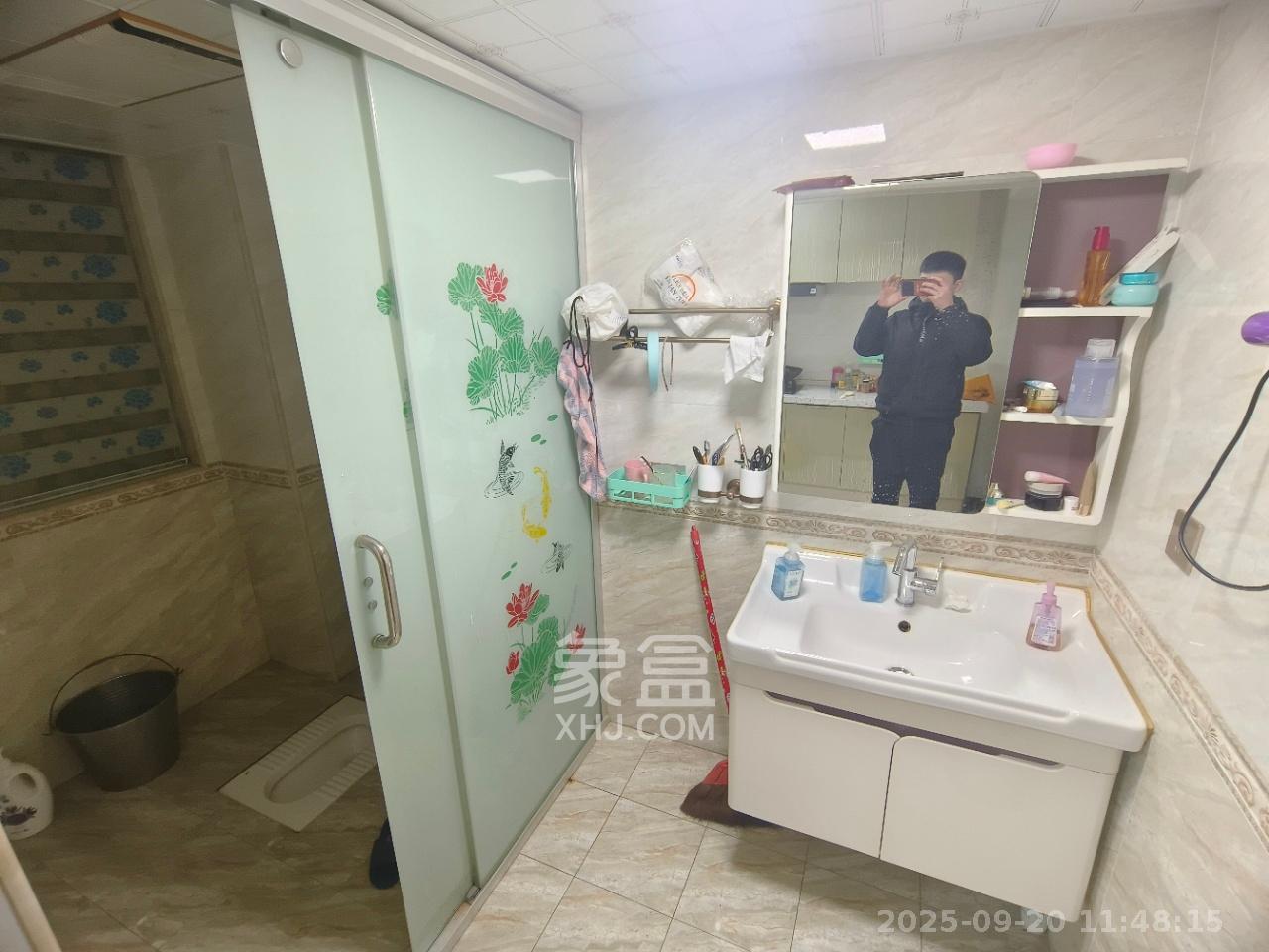 金南家园二期  1室0厅0卫    2400.0元/月室内图