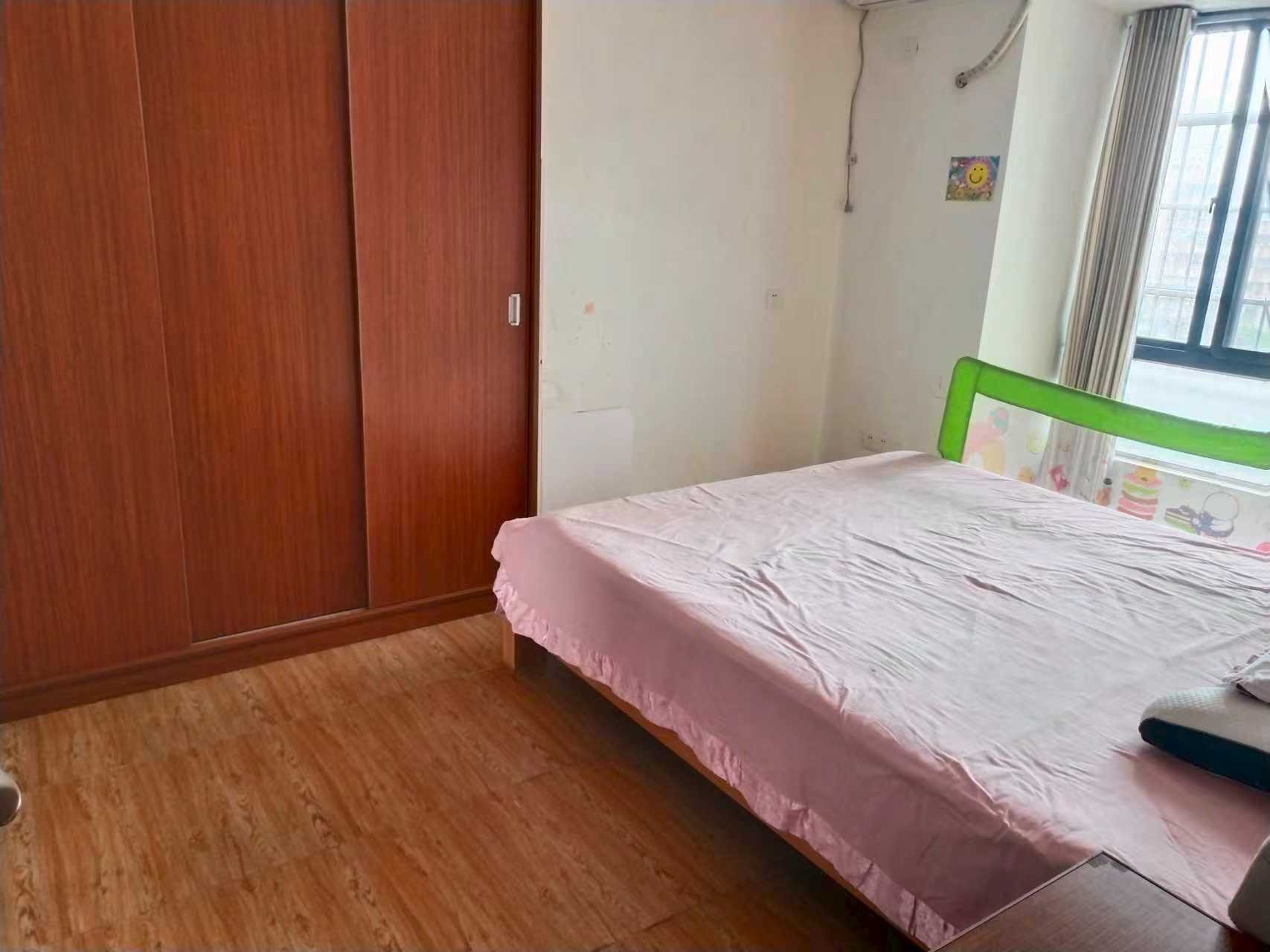 瑞园二期 3室2厅2卫 3200.0元/月 瑞园二期 3室2厅2卫 3200.0元/月室内图