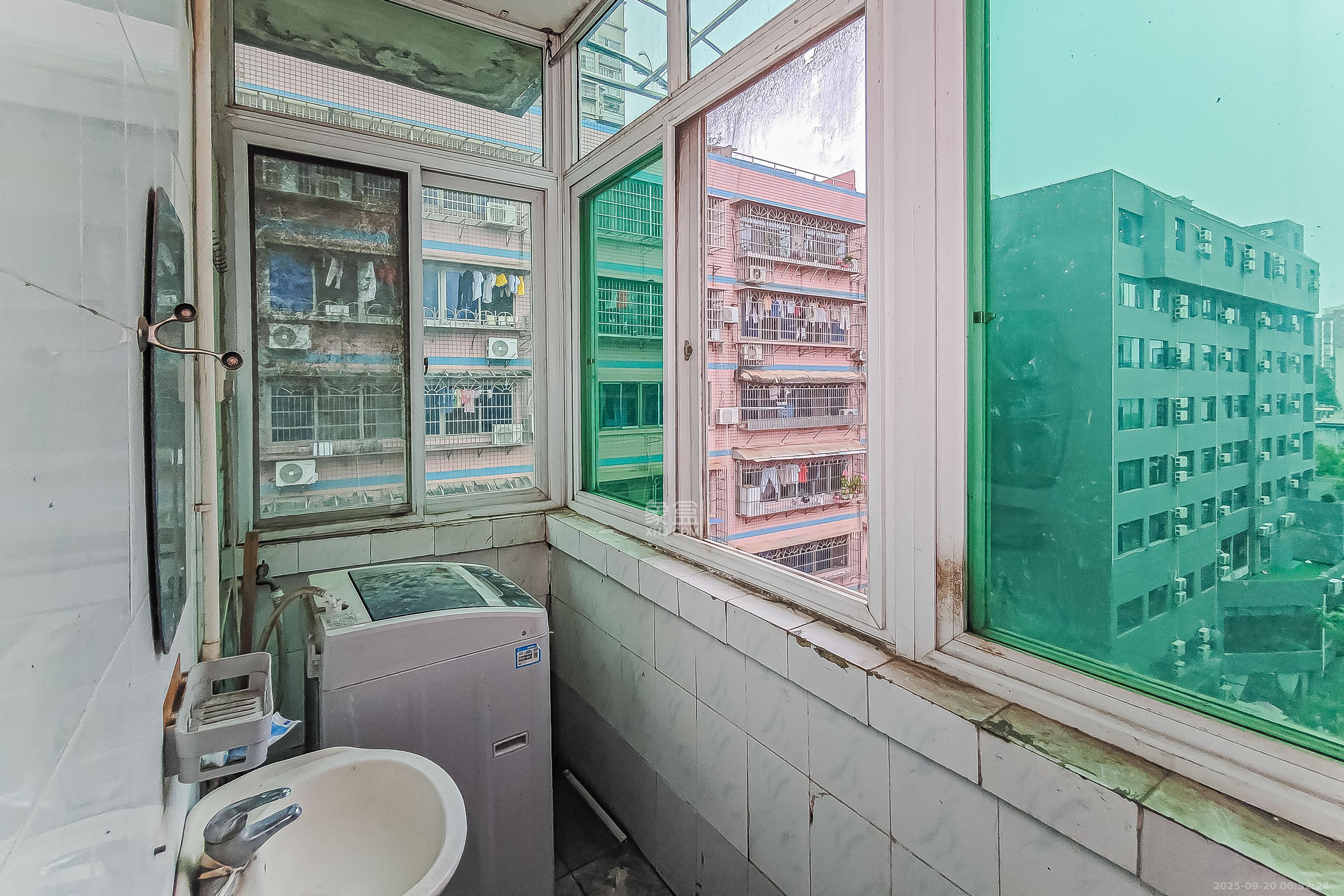 长岭水电八局宿舍 3室1厅1卫 38.0万 长岭水电八局宿舍 3室1厅1卫 38.0万其他