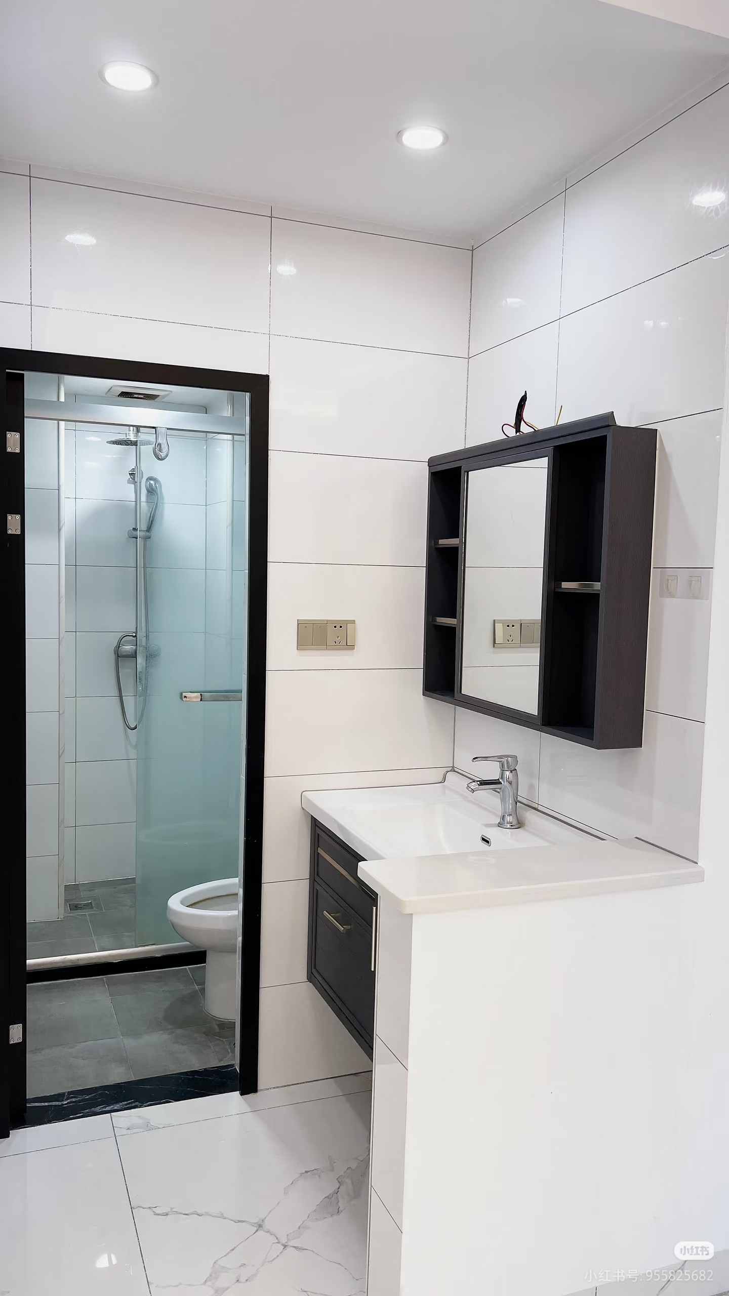 海建花苑小区  1室1厅1卫    2600.0元/月 海建花苑小区  1室1厅1卫    2600.0元/月室内图