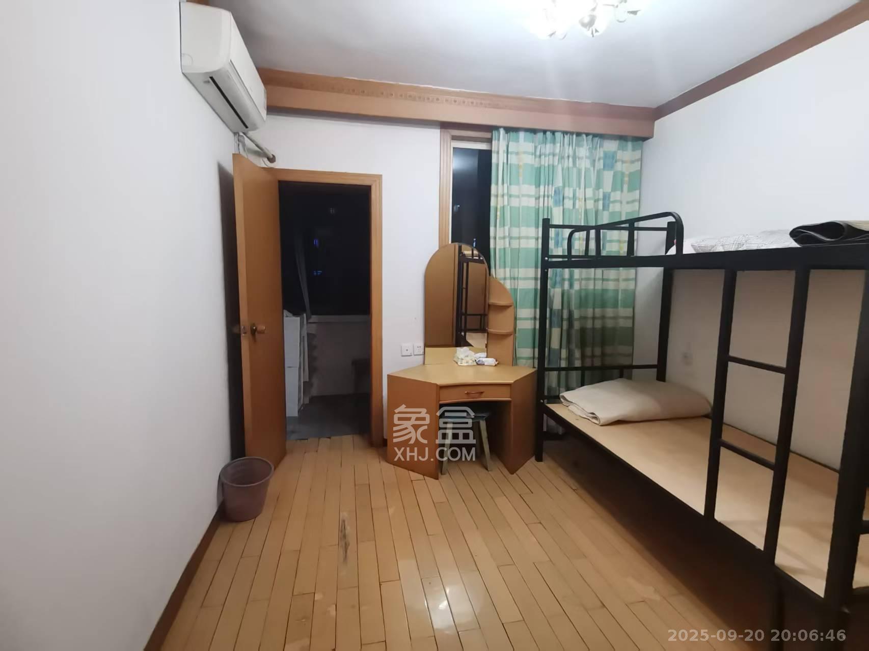 中建五局信和苑二区  3室2厅1卫    1400.0元/月室内图