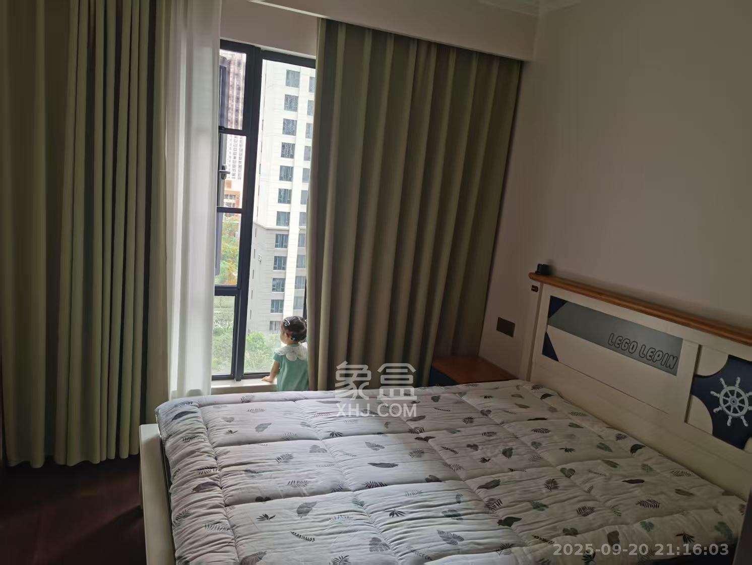 绿地长沙城际空间站(绿地新里佳苑) 4室2厅2卫 4300.0元/月 绿地长沙城际空间站(绿地新里佳苑) 4室2厅2卫 4300.0元/月室内图