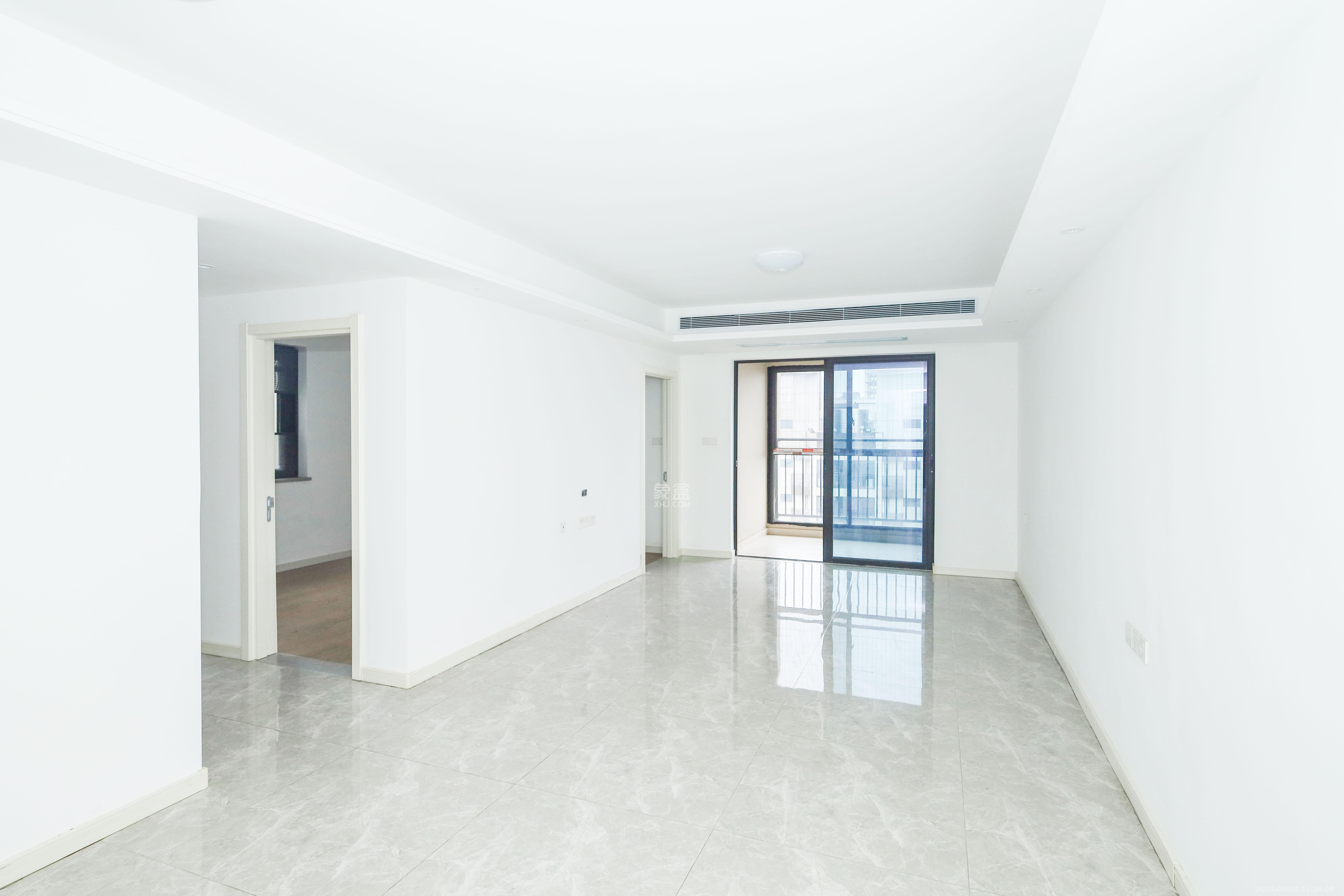 万科金色梦想D区 3室2厅2卫 120.0万 万科金色梦想D区 3室2厅2卫 120.0万客厅