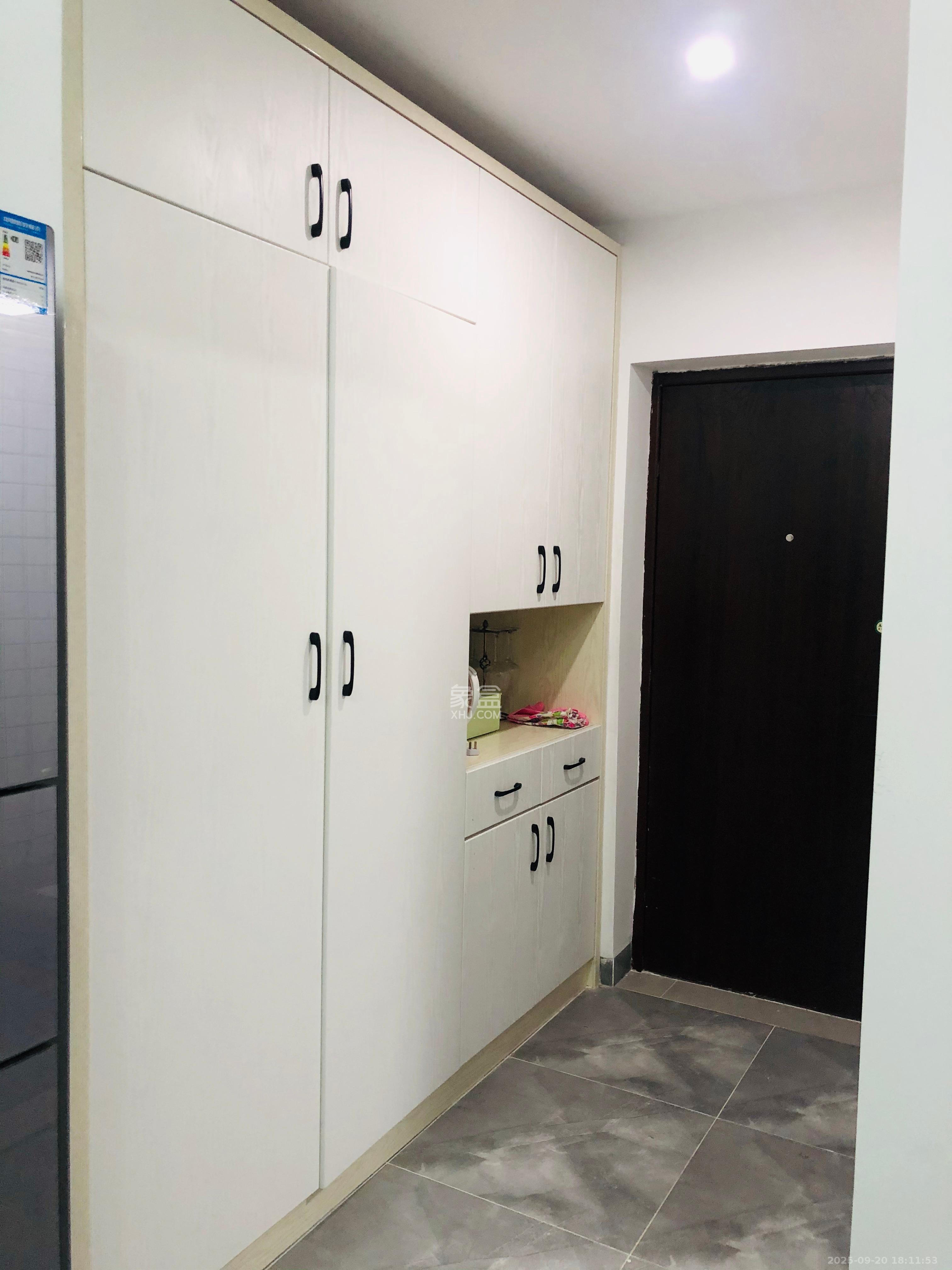 欧亚达国际广场 1室1厅1卫 1750.0元/月 欧亚达国际广场 1室1厅1卫 1750.0元/月室内图