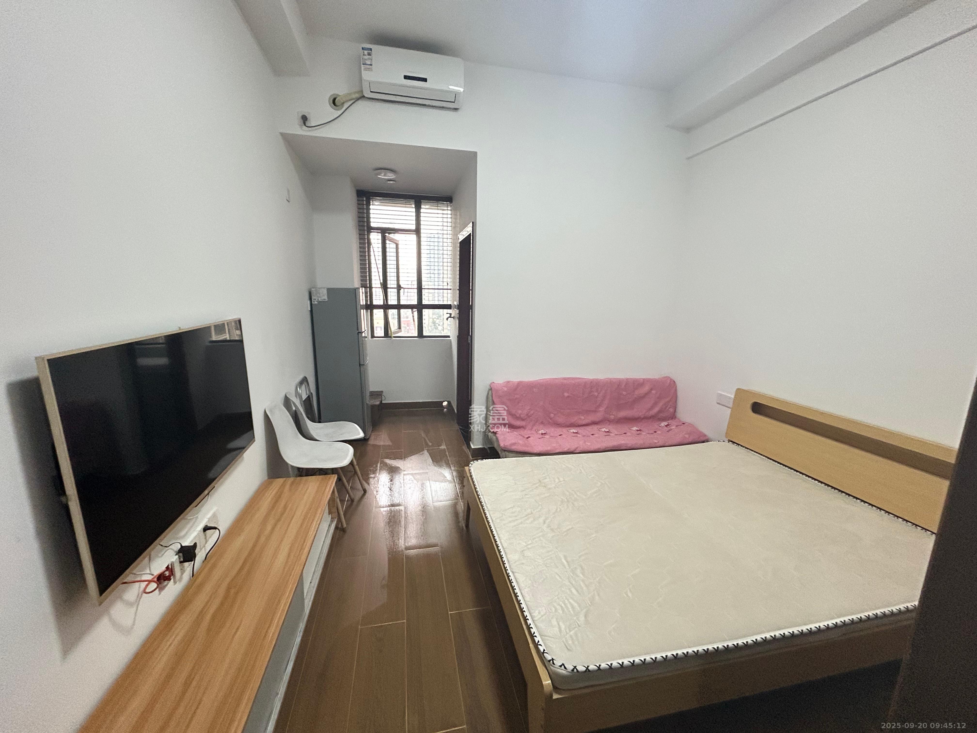 日盛湖湘花苑 1室1厅1卫 1300.0元/月 日盛湖湘花苑 1室1厅1卫 1300.0元/月室内图