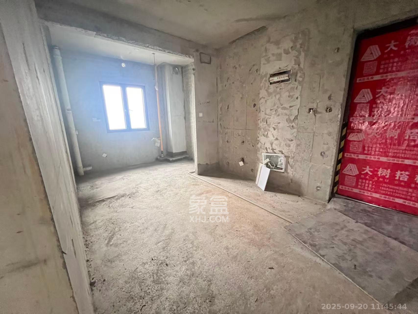 佳兆业城市广场 4室2厅1卫 1500.0元/月 佳兆业城市广场 4室2厅1卫 1500.0元/月室内图