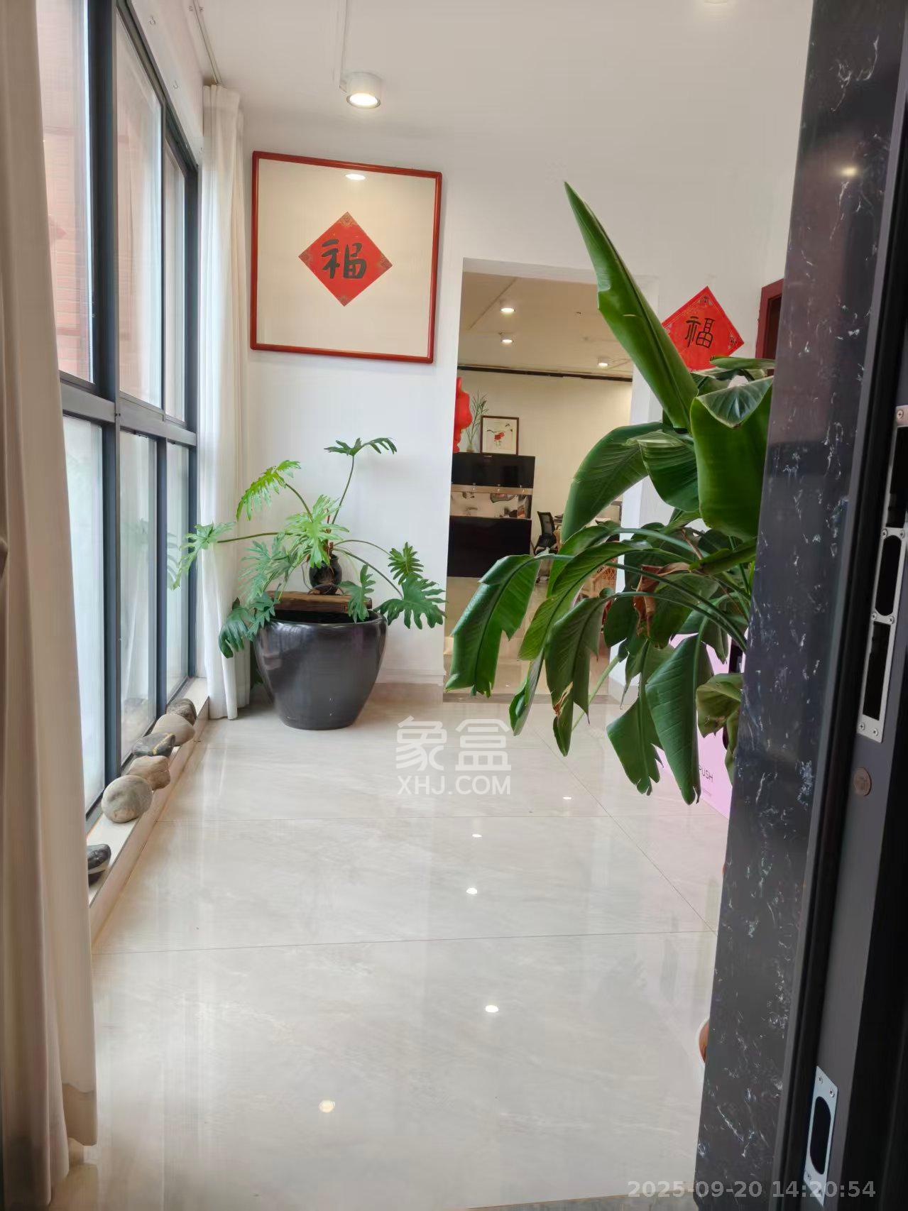 华润凤凰城二期 1室2厅1卫 2500.0元/月 华润凤凰城二期 1室2厅1卫 2500.0元/月室内图