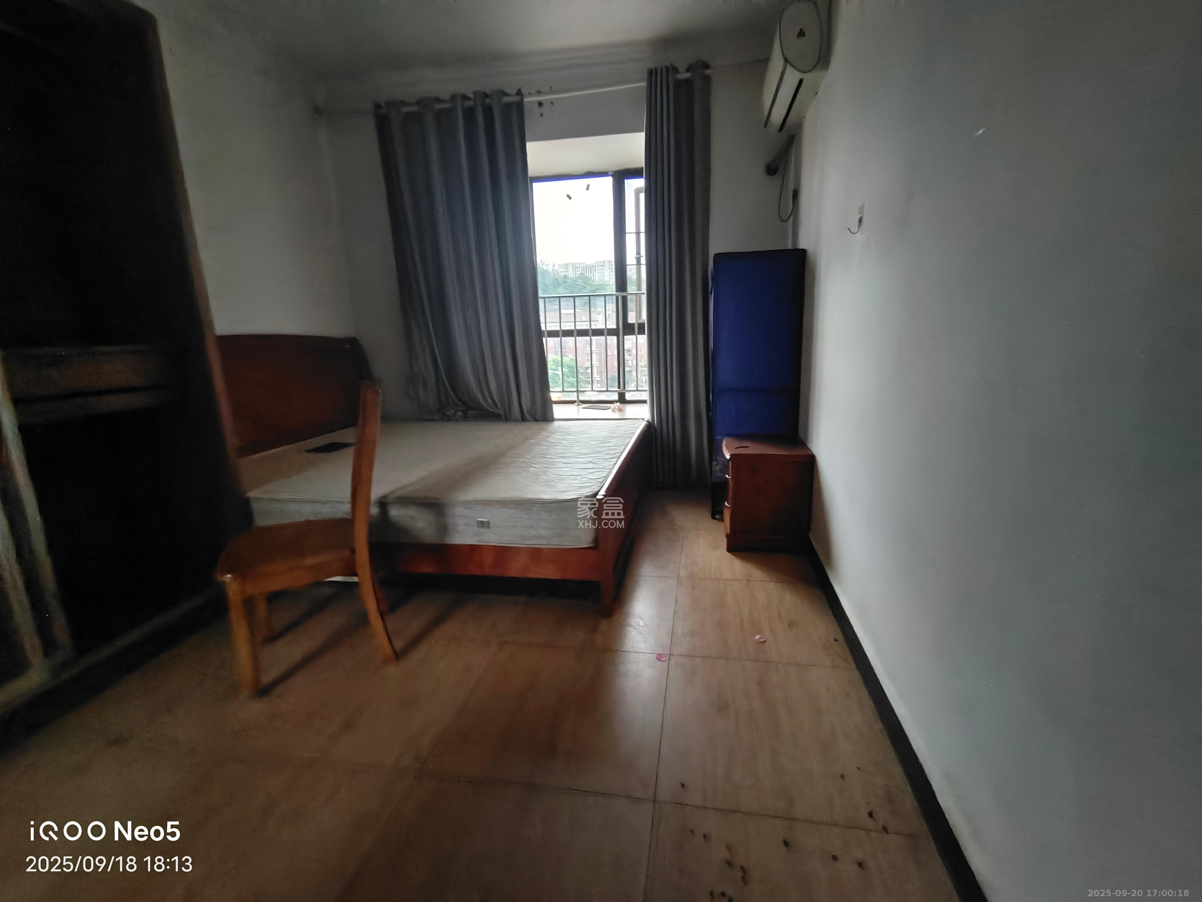 七里香榭  3室2厅1卫    1700.0元/月室内图