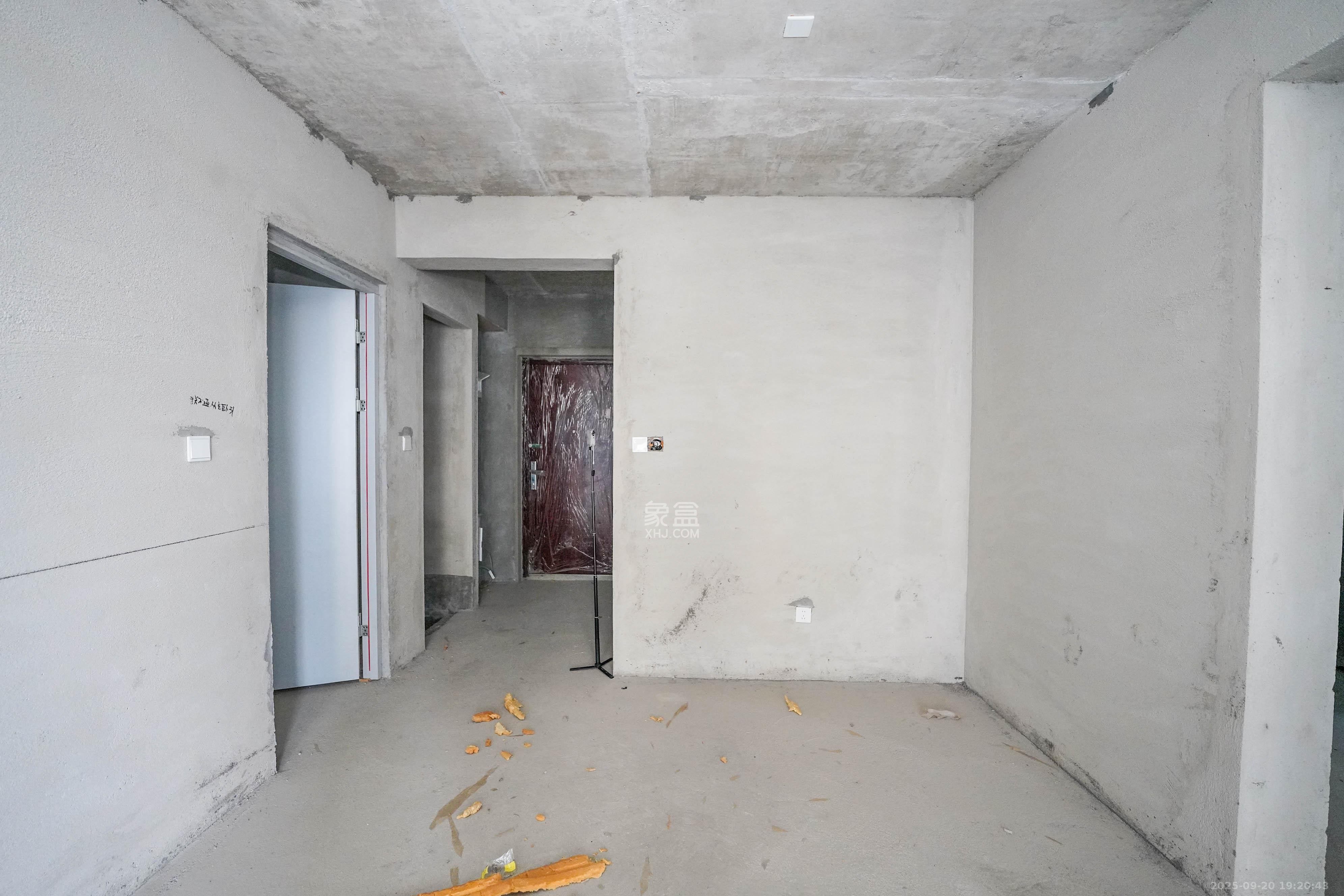 海伦堡爱ME城市 1室0厅0卫 80.0万 海伦堡爱ME城市 1室0厅0卫 80.0万客厅