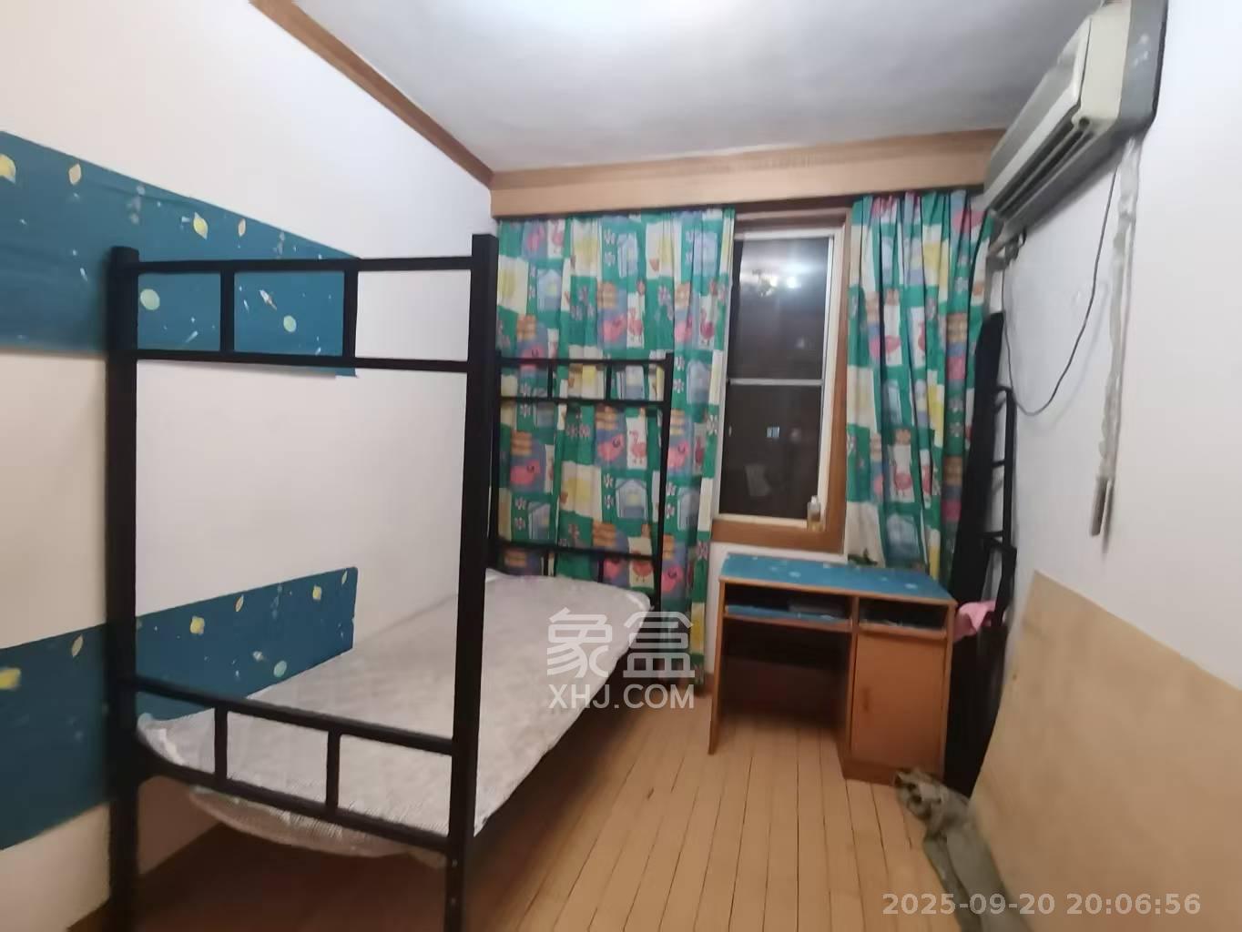 中建五局信和苑二区 3室2厅1卫 1400.0元/月 中建五局信和苑二区 3室2厅1卫 1400.0元/月室内图