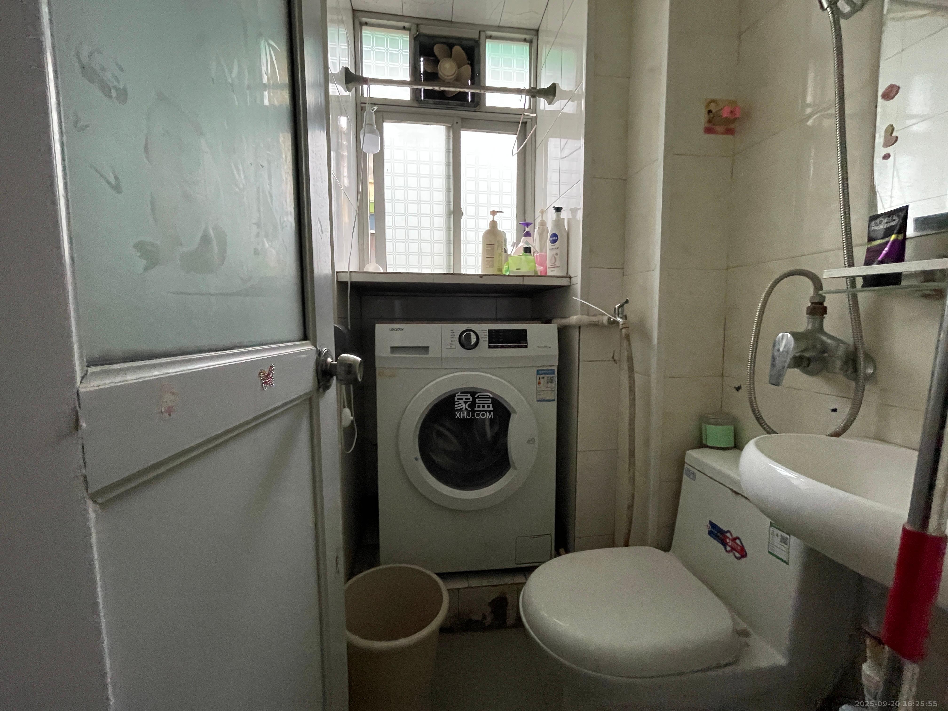 印染厂宿舍  2室1厅1卫    1400.0元/月室内图