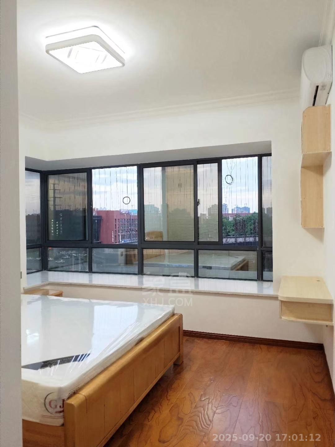 亿都漫城 4室2厅2卫 2000.0元/月 亿都漫城 4室2厅2卫 2000.0元/月室内图