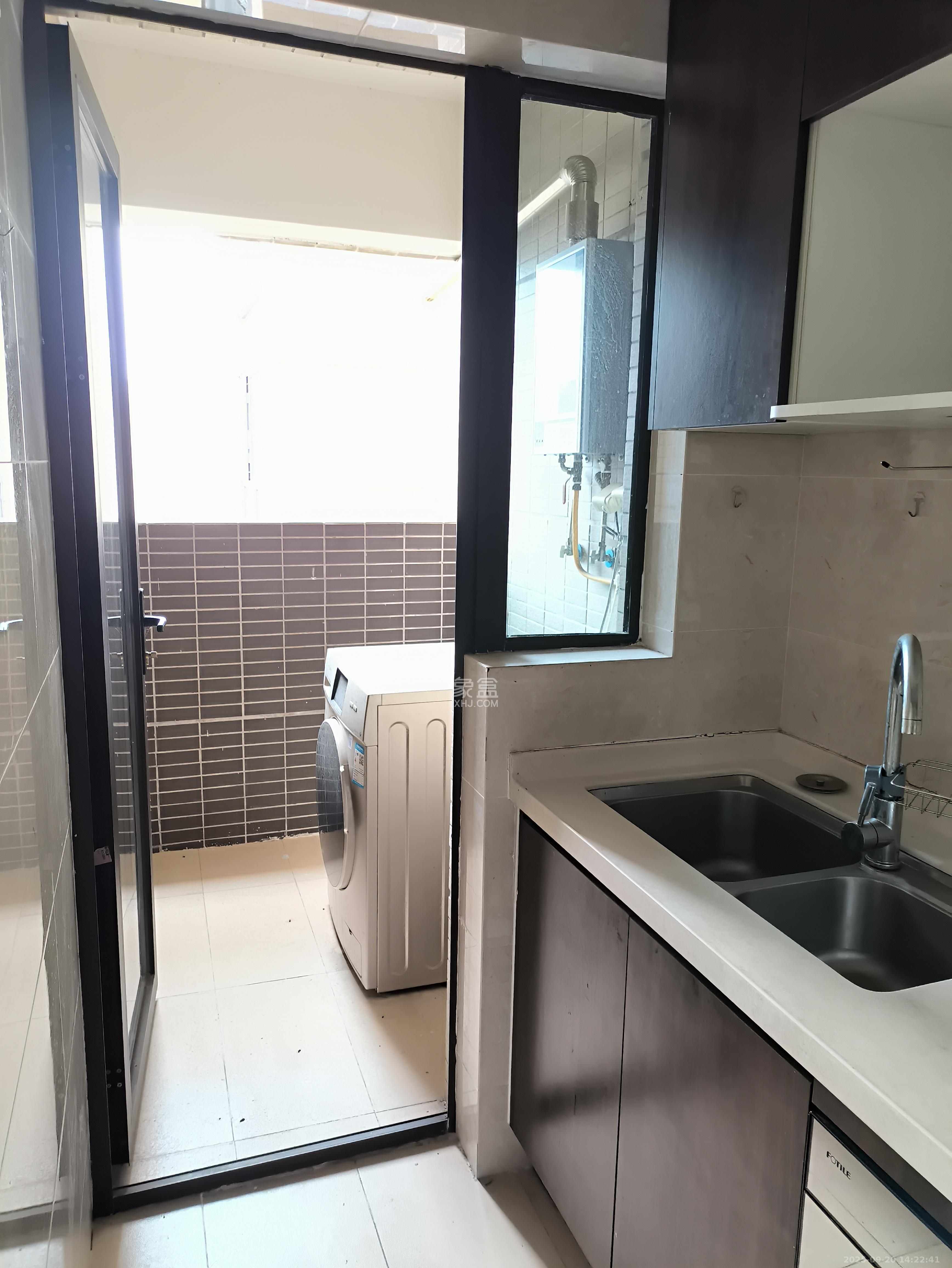 时代倾城二期  2室2厅1卫    1700.0元/月室内图