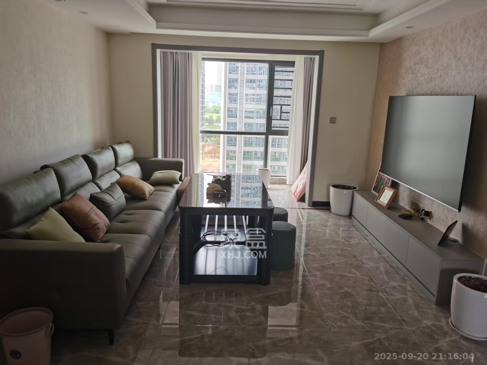 绿地长沙城际空间站(绿地新里佳苑) 4室2厅2卫 4300.0元/月 绿地长沙城际空间站(绿地新里佳苑) 4室2厅2卫 4300.0元/月室内图