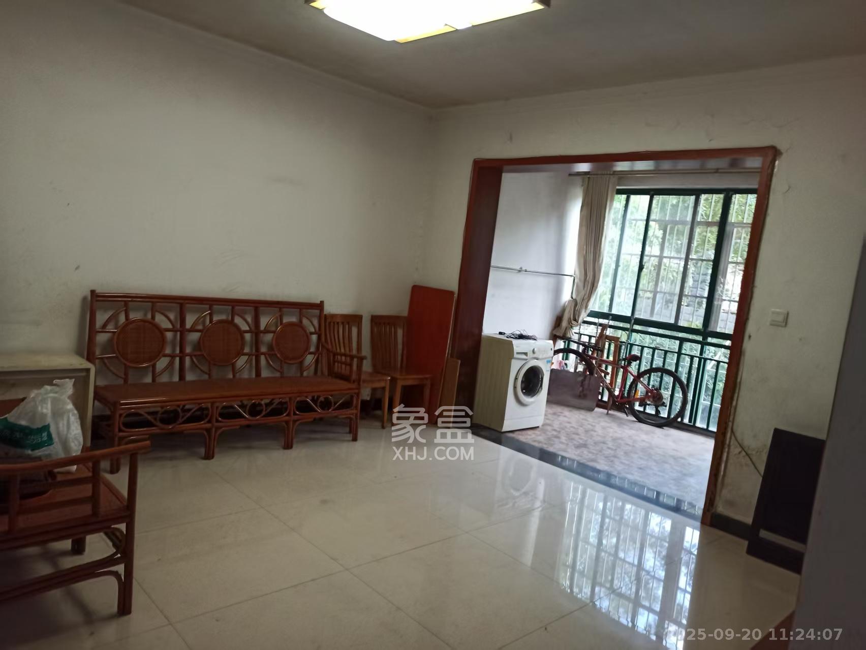 望兴景园一期 3室2厅1卫 2400.0元/月 望兴景园一期 3室2厅1卫 2400.0元/月室内图