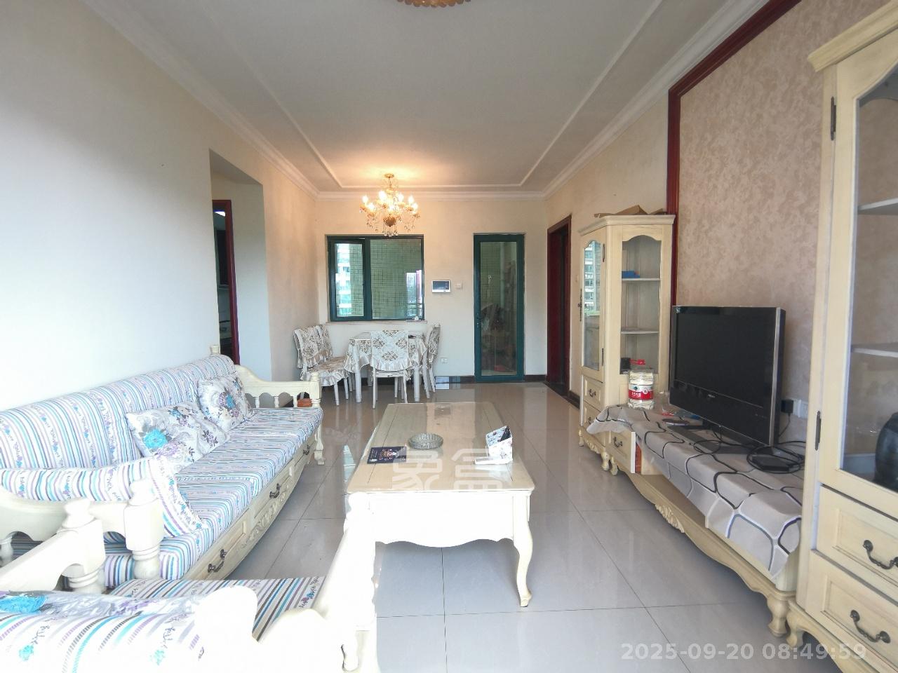 恒大城 2室2厅1卫 1800.0元/月 恒大城 2室2厅1卫 1800.0元/月室内图