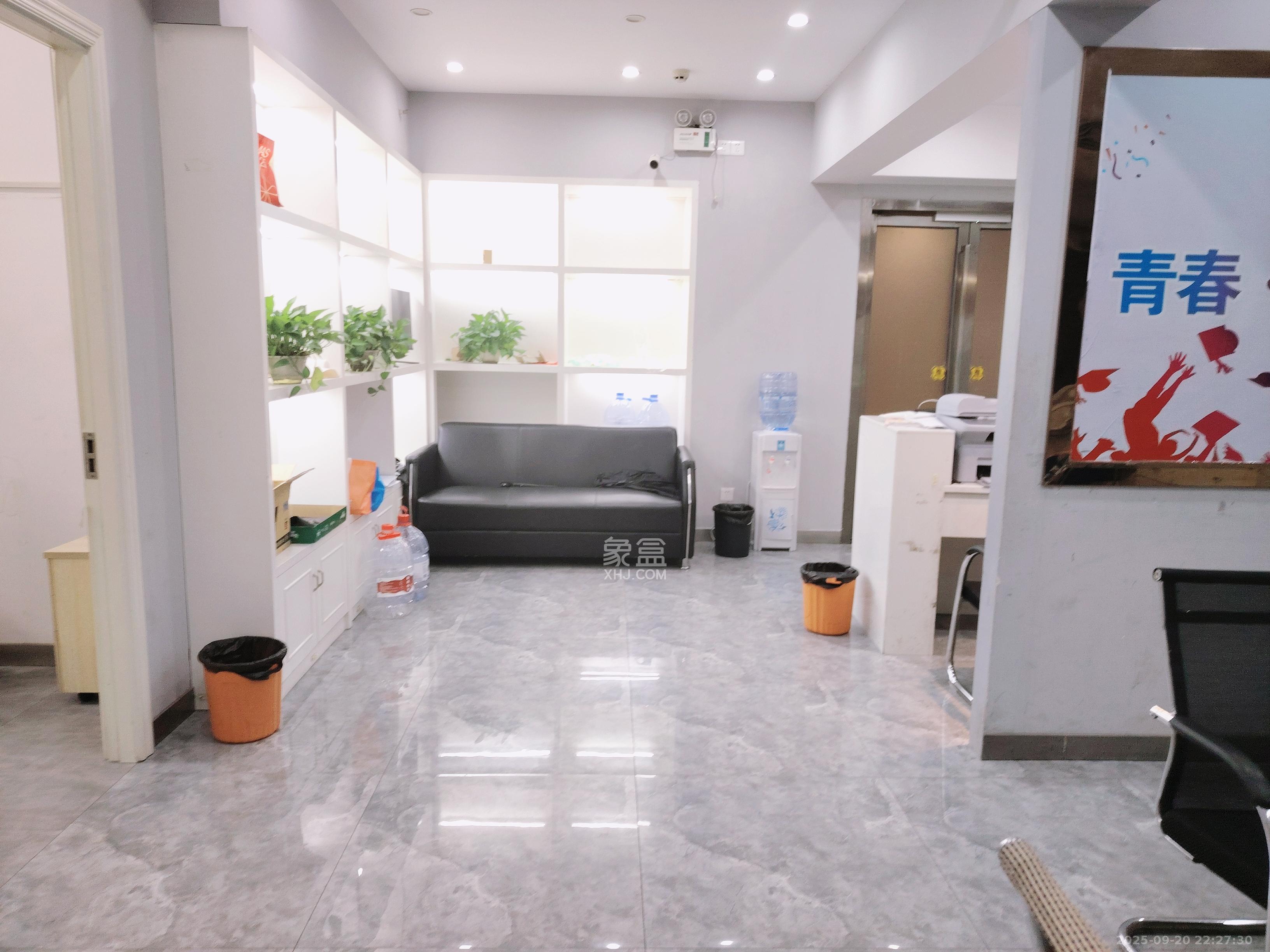 北辰三角洲B1E1区 1室1厅1卫 5300.0元/月 北辰三角洲B1E1区 1室1厅1卫 5300.0元/月室内图