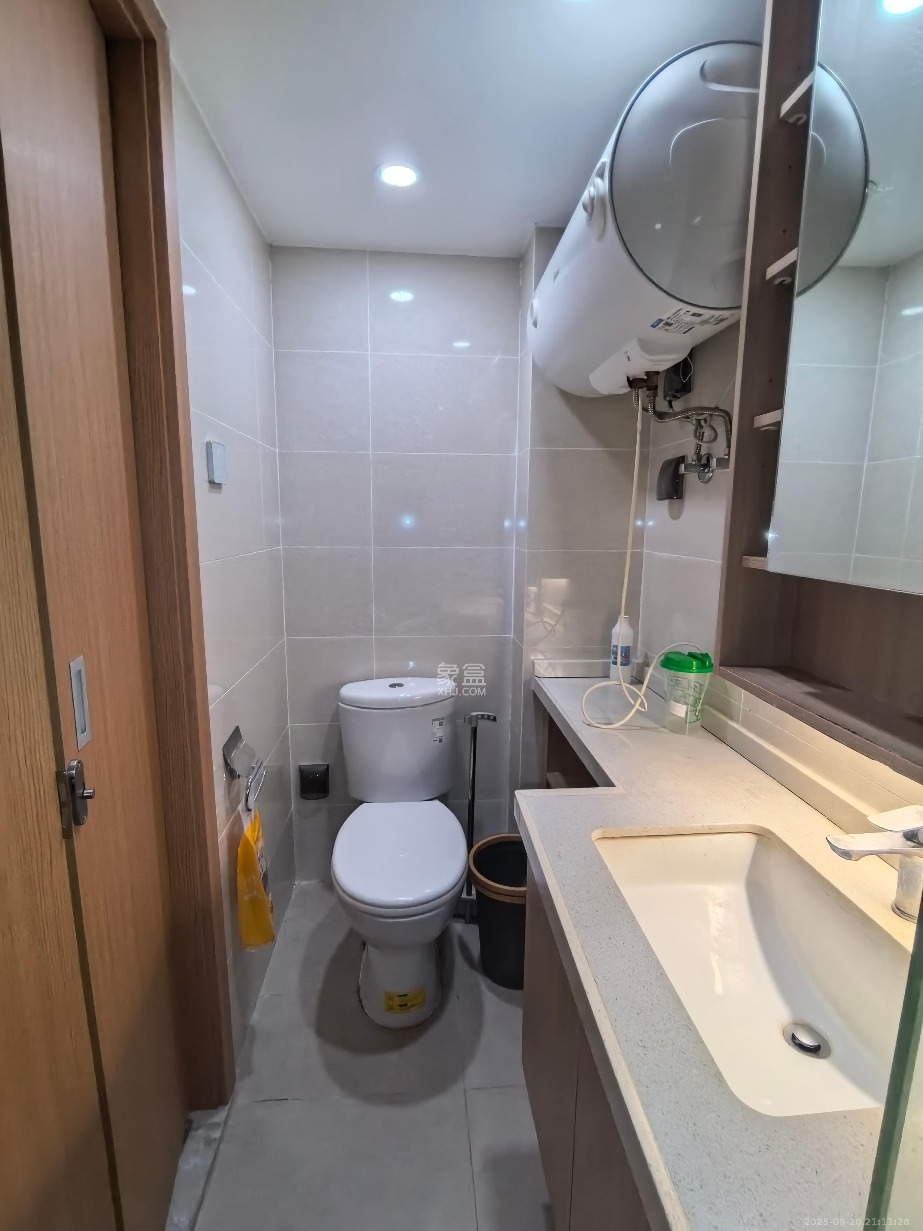 阳光城檀悦  2室1厅1卫    2700.0元/月室内图