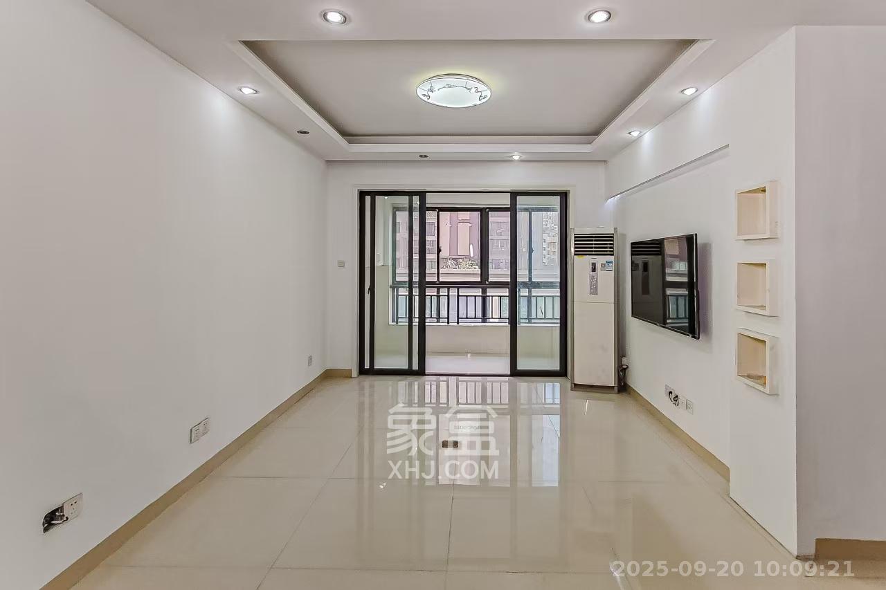 兰亭优壳(隽峰苑) 4室2厅1卫 2200.0元/月 兰亭优壳(隽峰苑) 4室2厅1卫 2200.0元/月室内图