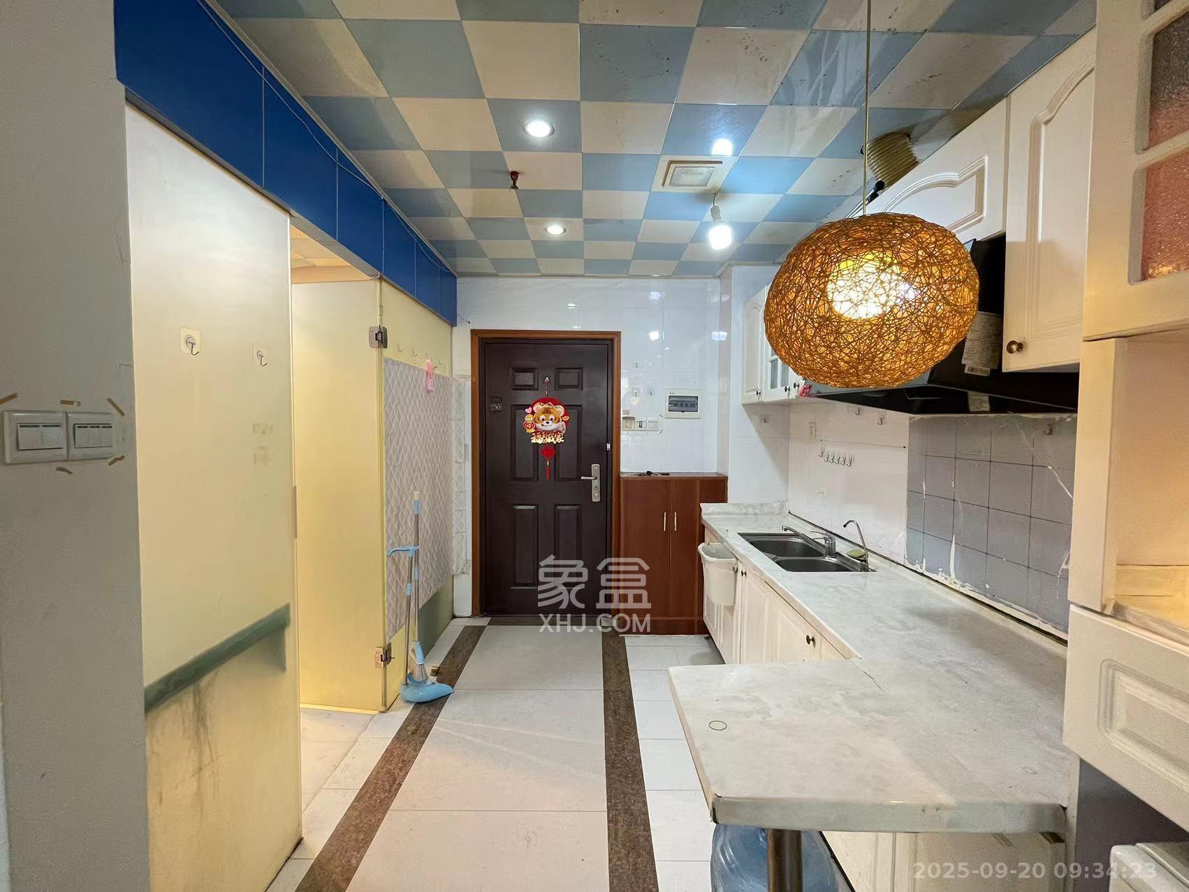 YO领域(领御大厦) 1室1厅1卫 1800.0元/月 YO领域(领御大厦) 1室1厅1卫 1800.0元/月室内图