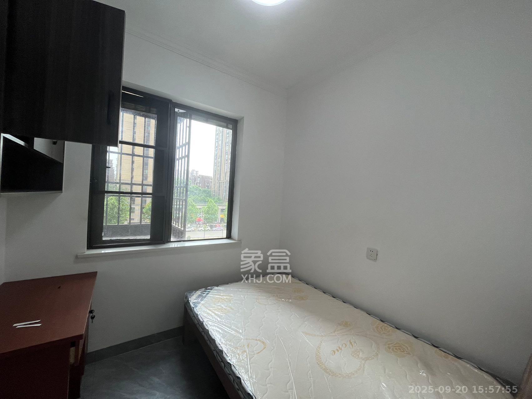 长房明宸府 3室1厅1卫 2000.0元/月 长房明宸府 3室1厅1卫 2000.0元/月室内图