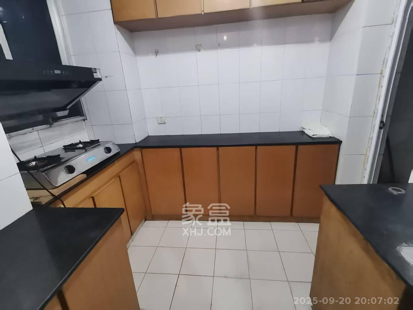 中建五局信和苑二区 3室2厅1卫 1400.0元/月 中建五局信和苑二区 3室2厅1卫 1400.0元/月室内图