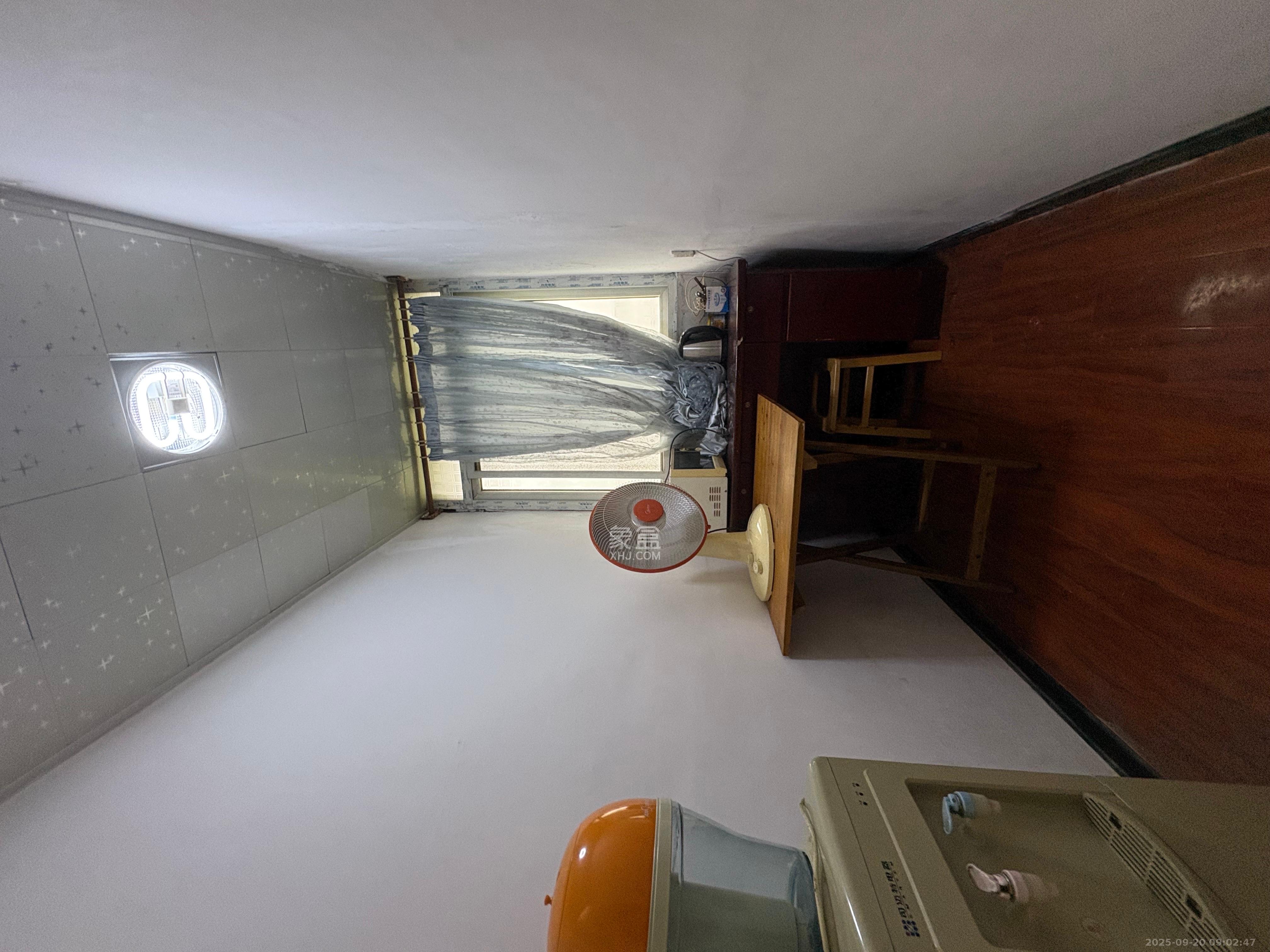 公交园小区(公交新村) 2室1厅1卫 1200.0元/月 公交园小区(公交新村) 2室1厅1卫 1200.0元/月室内图