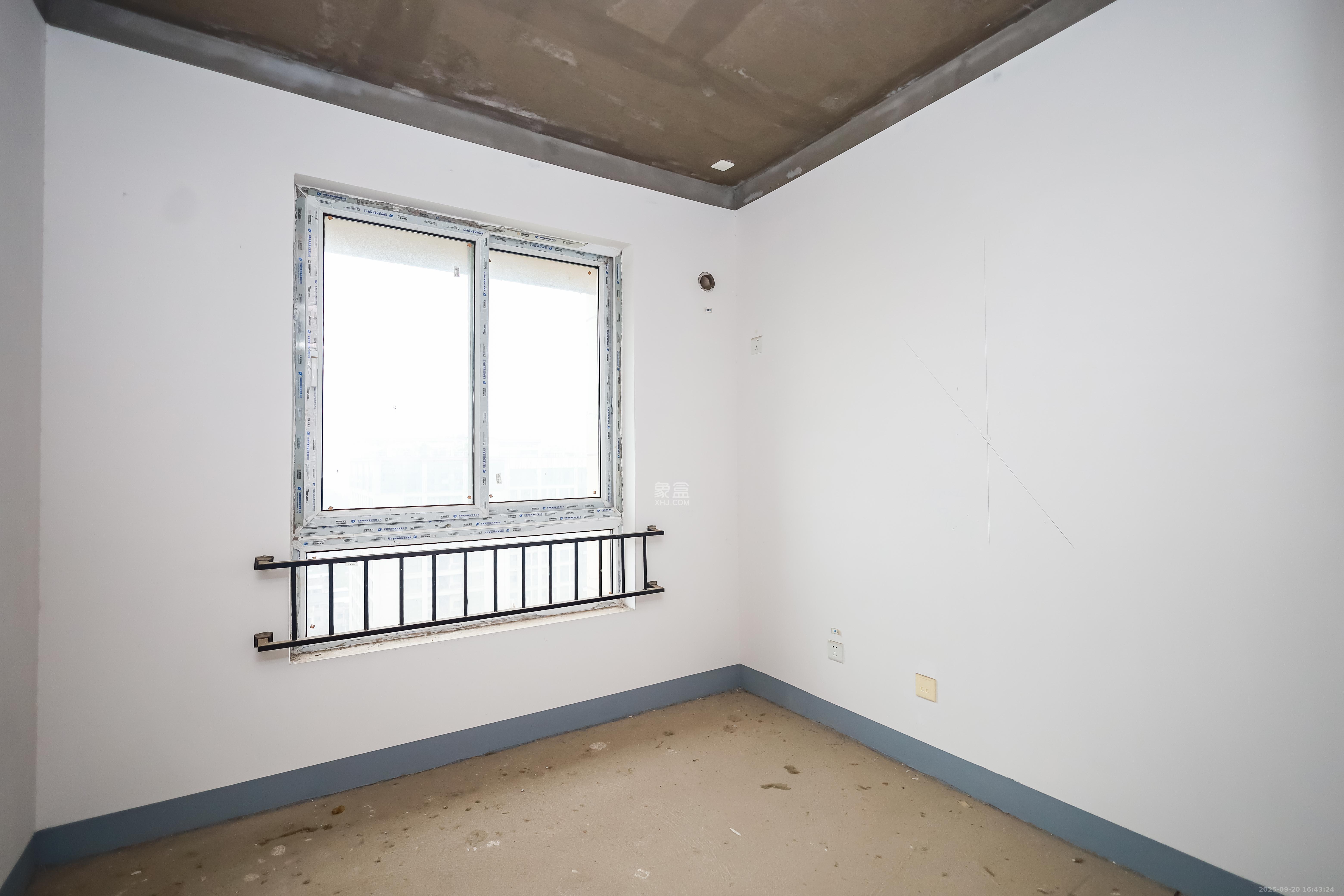 金科世界城 3室2厅1卫 62.0万 金科世界城 3室2厅1卫 62.0万卧室