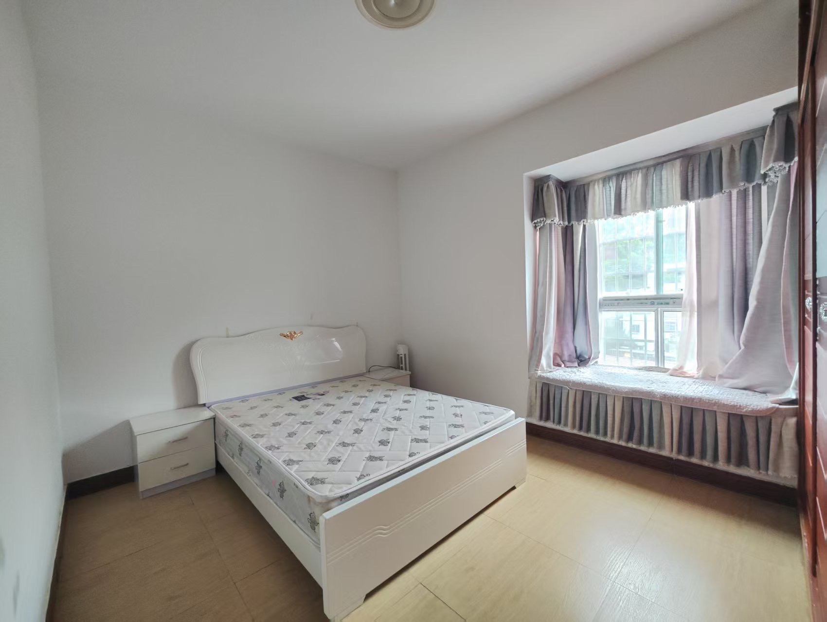 欣业苑 2室2厅1卫 1200.0元/月 欣业苑 2室2厅1卫 1200.0元/月室内图