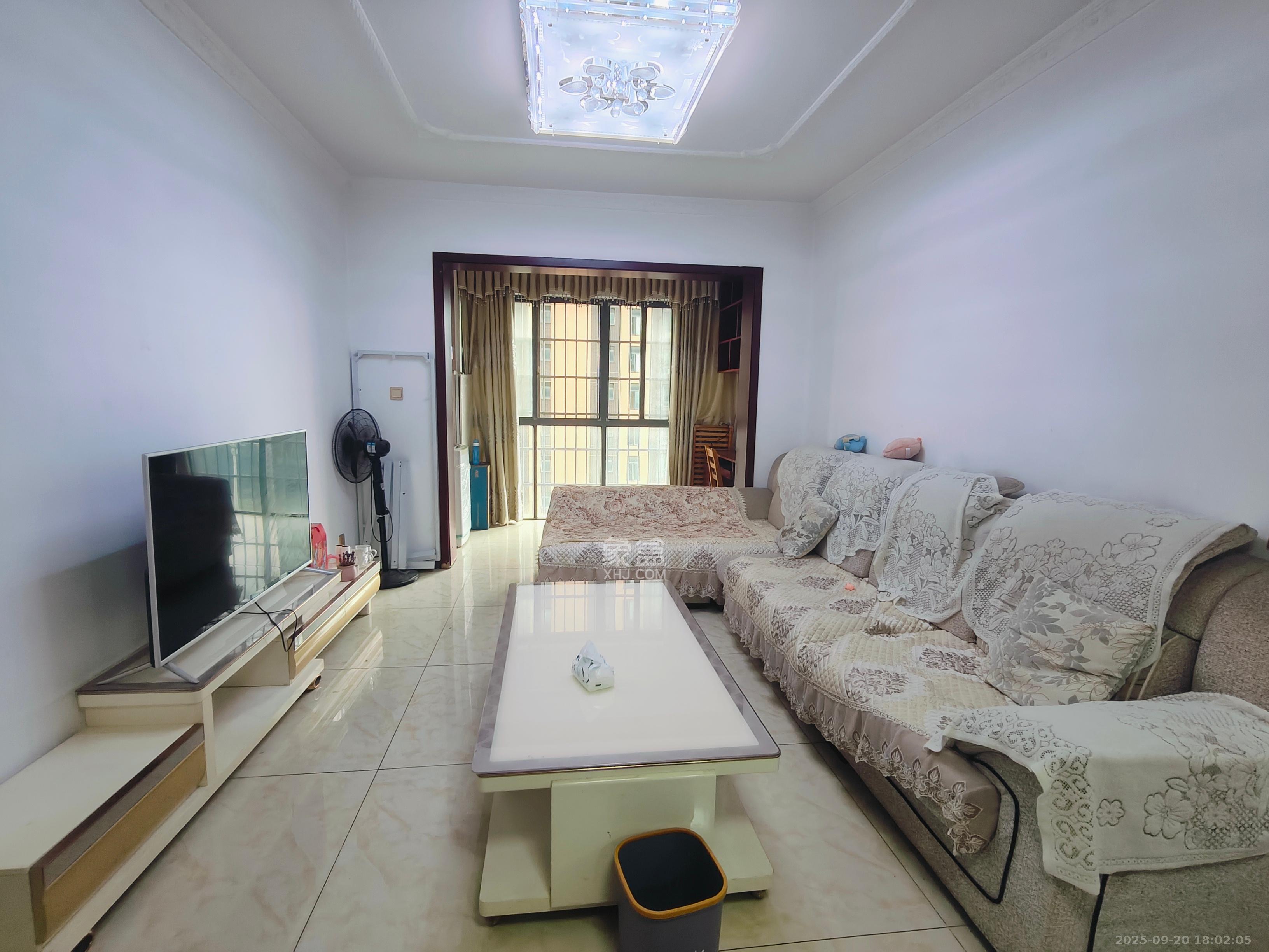 海伦春天  2室1厅1卫    2000.0元/月室内图