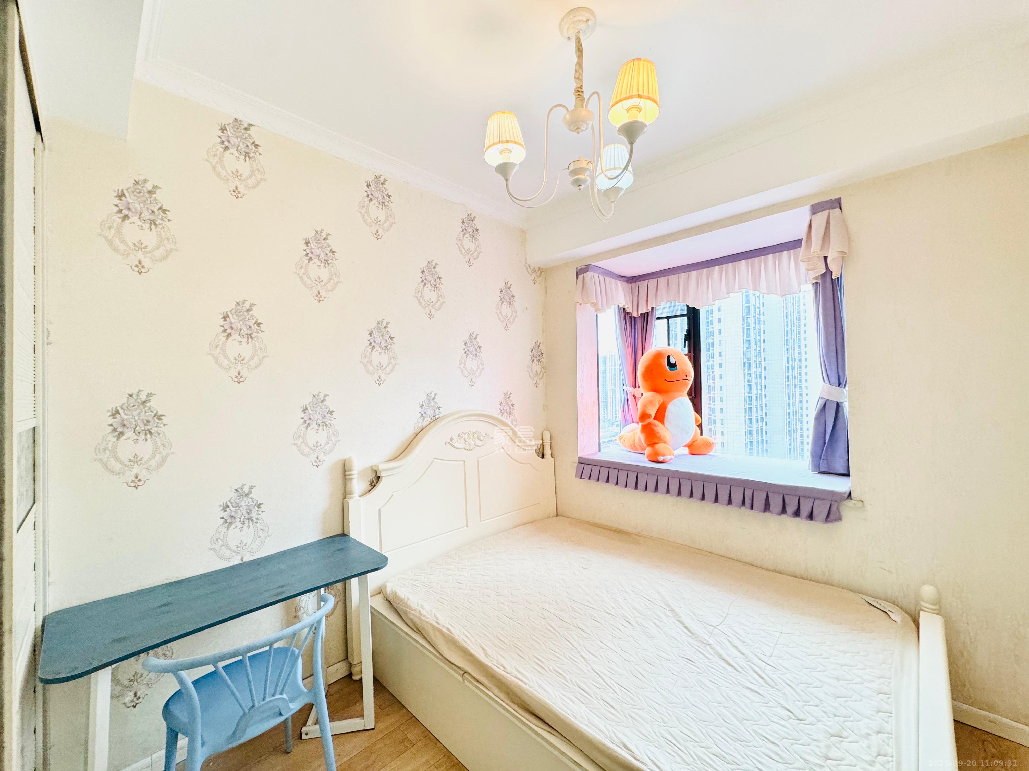 中国铁建梅溪青秀一期  4室2厅2卫    3200.0元/月室内图