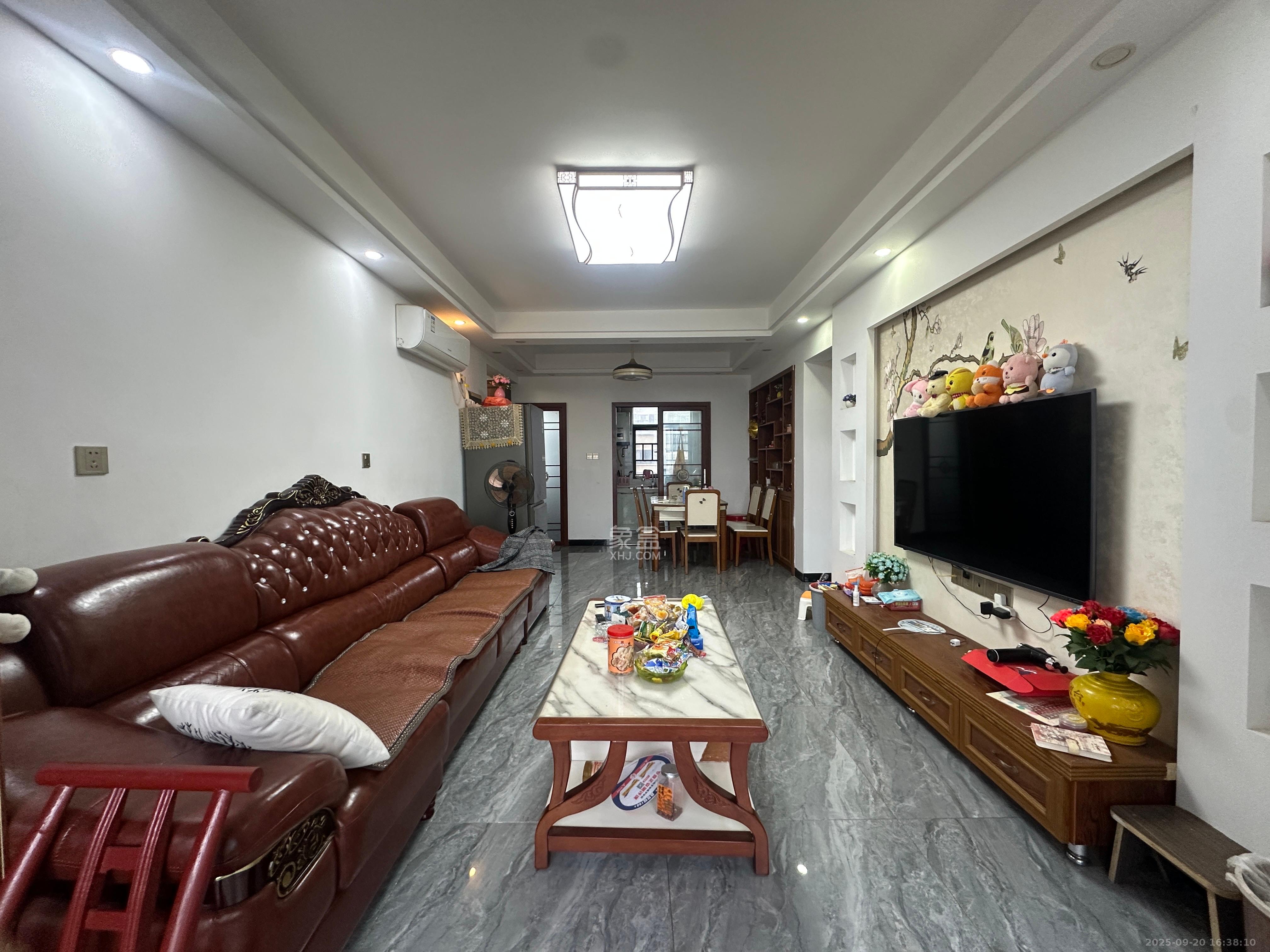 嘉雨兴园  2室1厅1卫    3000.0元/月室内图