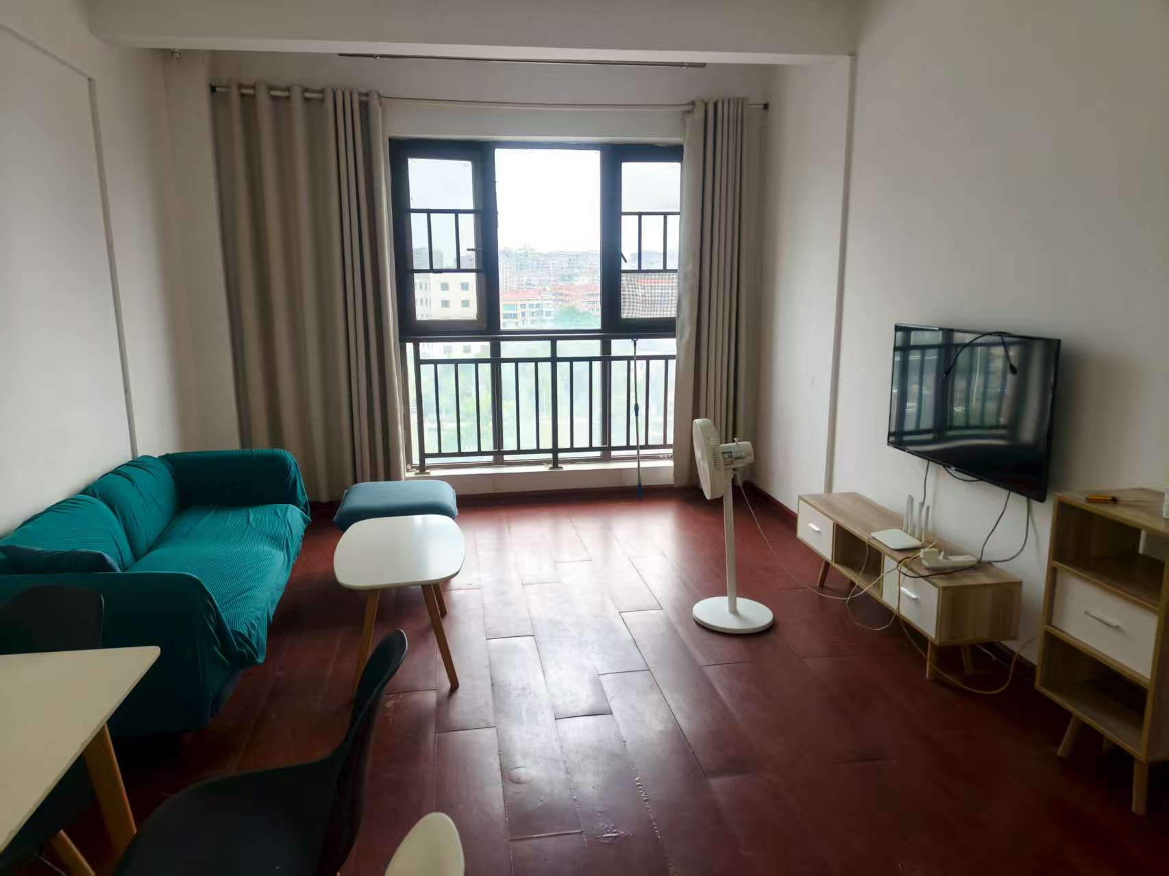 庐山恋 2室2厅1卫 1400.0元/月 庐山恋 2室2厅1卫 1400.0元/月户型图