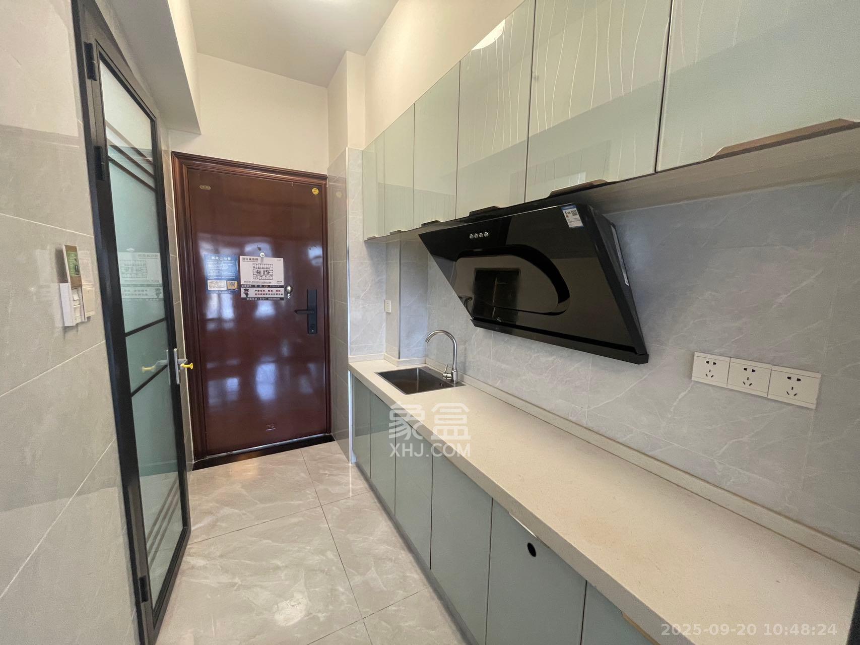 复地星光天地  1室0厅0卫    1500.0元/月室内图