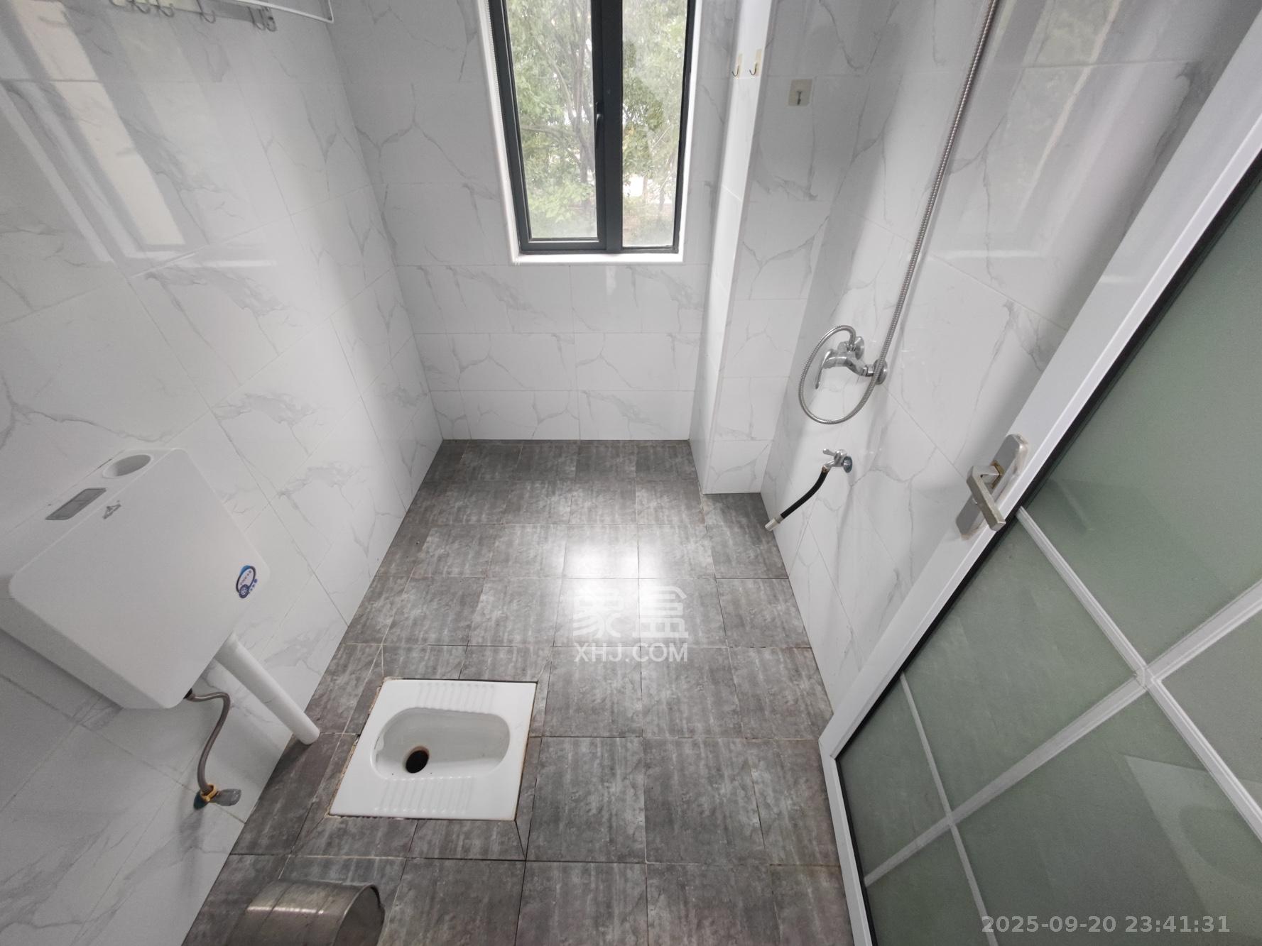 五矿万境园  4室2厅1卫    160.0万卫生间