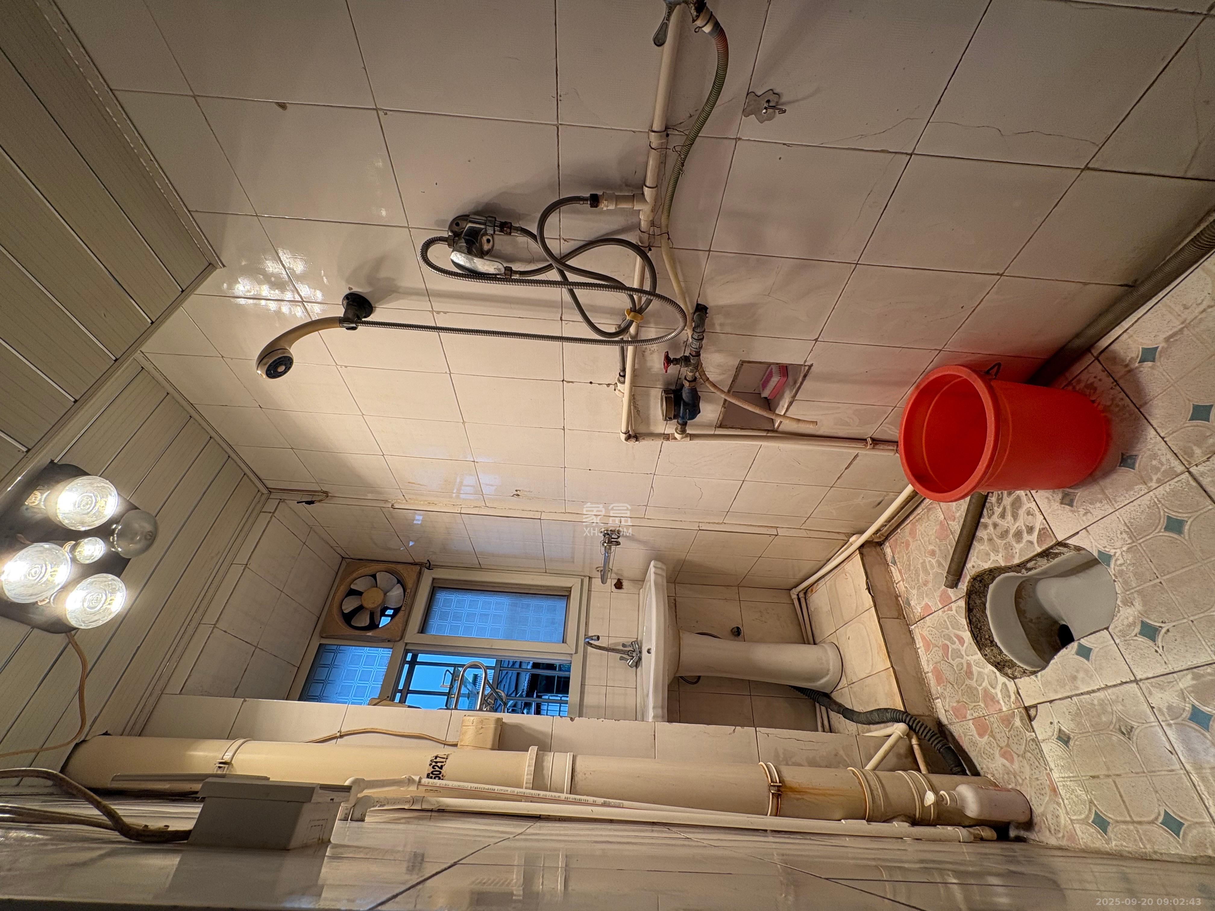 公交园小区(公交新村) 2室1厅1卫 1200.0元/月 公交园小区(公交新村) 2室1厅1卫 1200.0元/月室内图