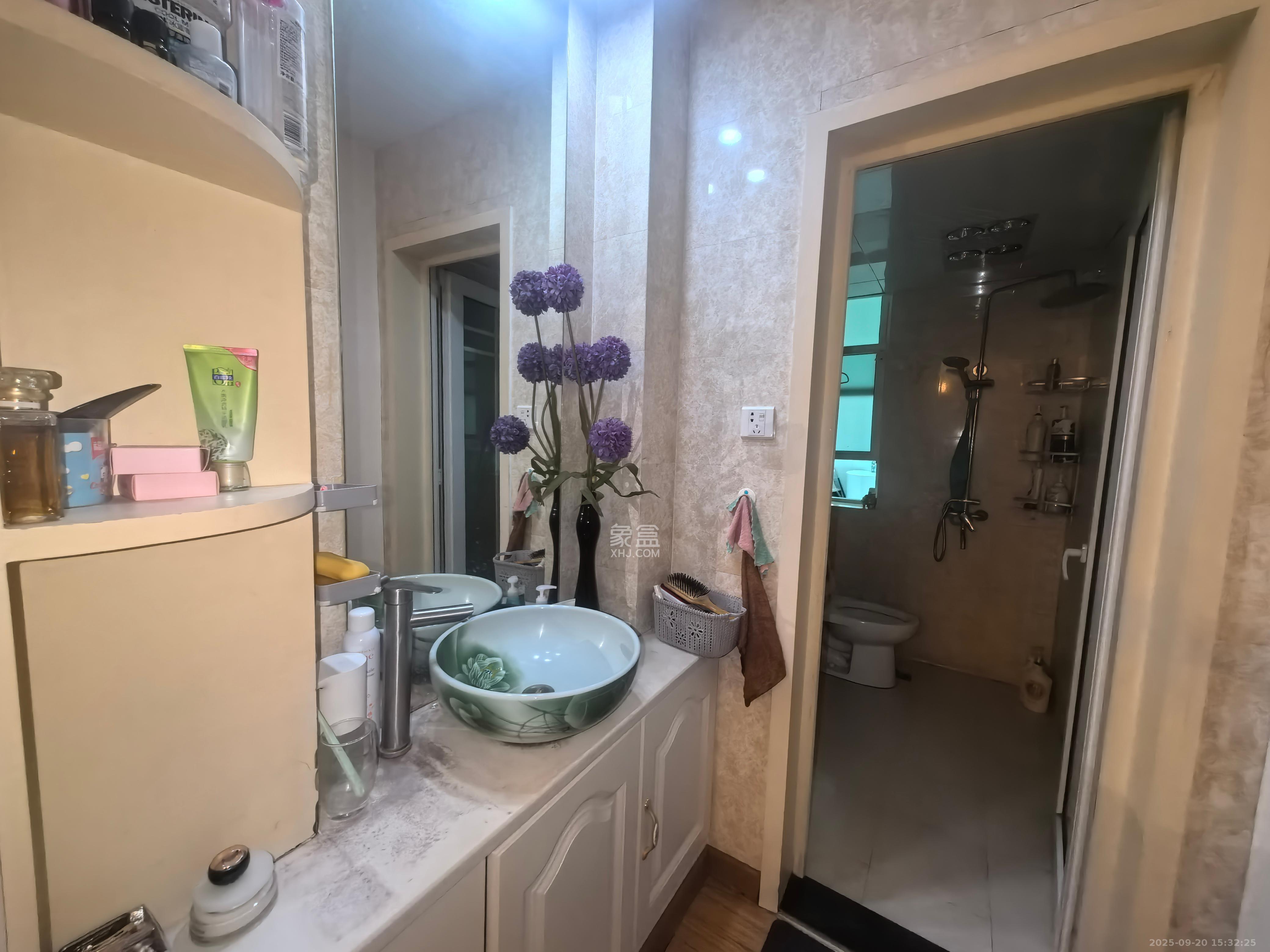 名都花园  2室2厅1卫    2600.0元/月室内图