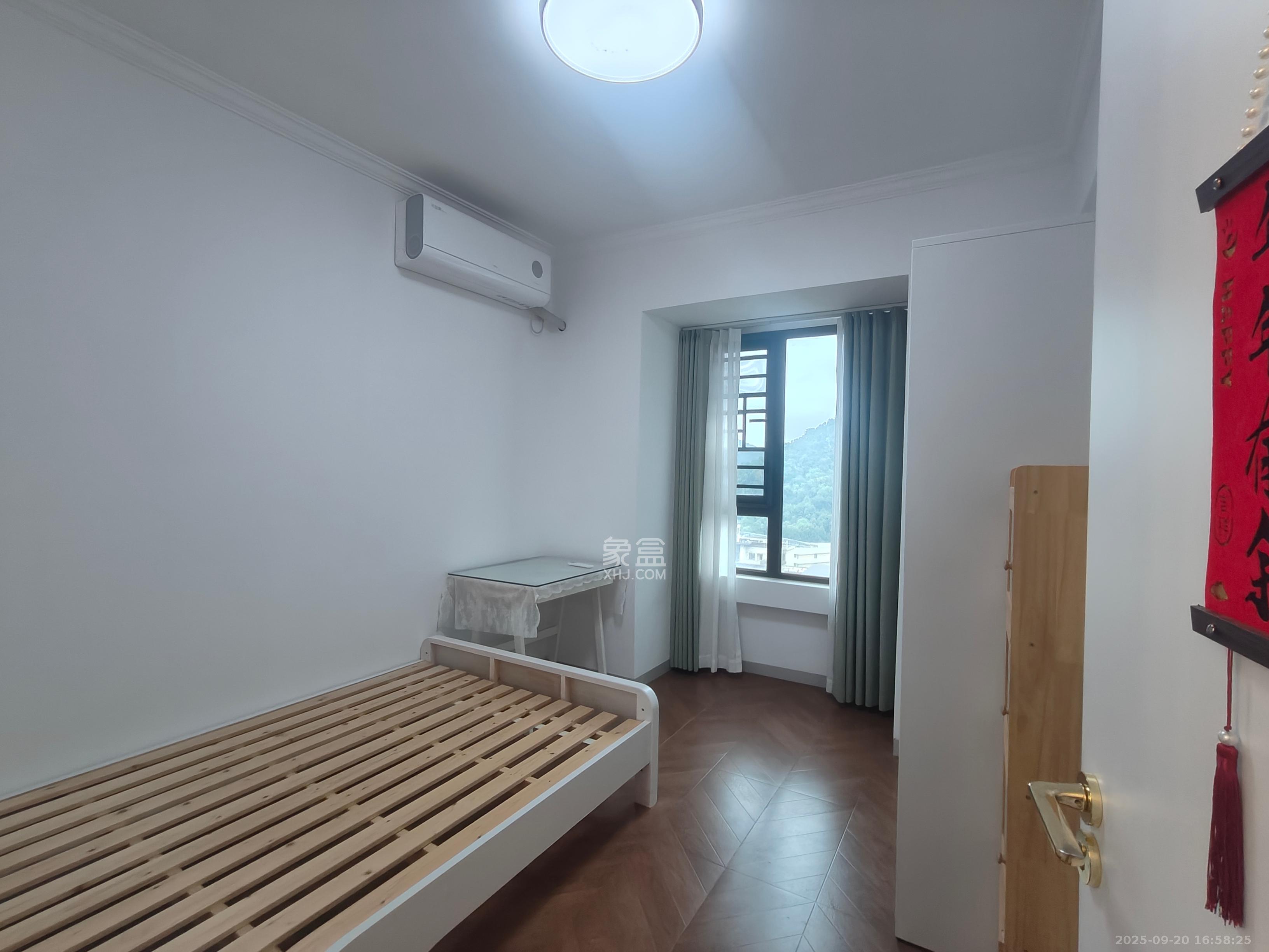 梅溪正荣府  4室2厅2卫    3000.0元/月室内图