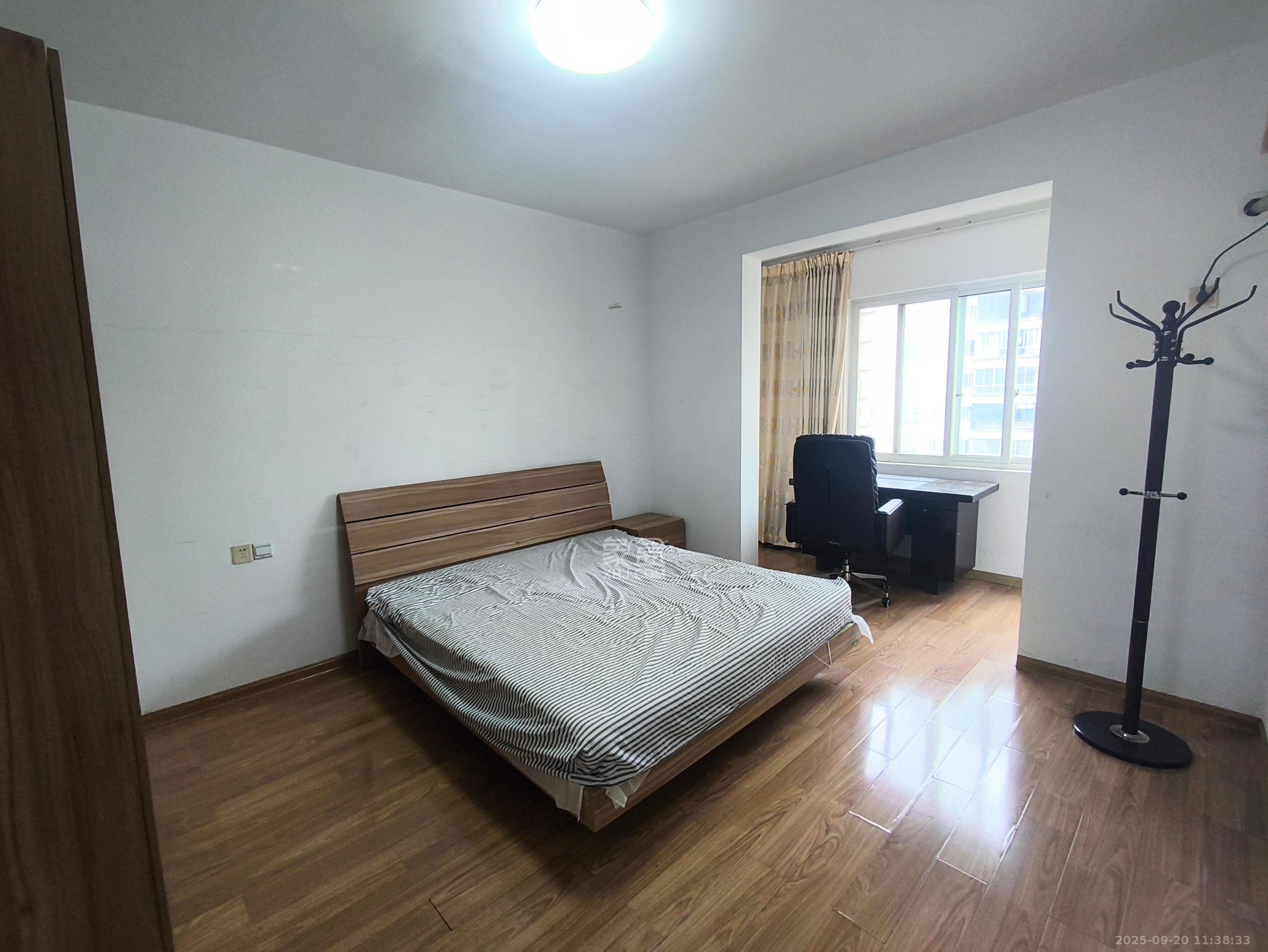 月湖兰庭 3室1厅2卫 2500.0元/月 月湖兰庭 3室1厅2卫 2500.0元/月室内图