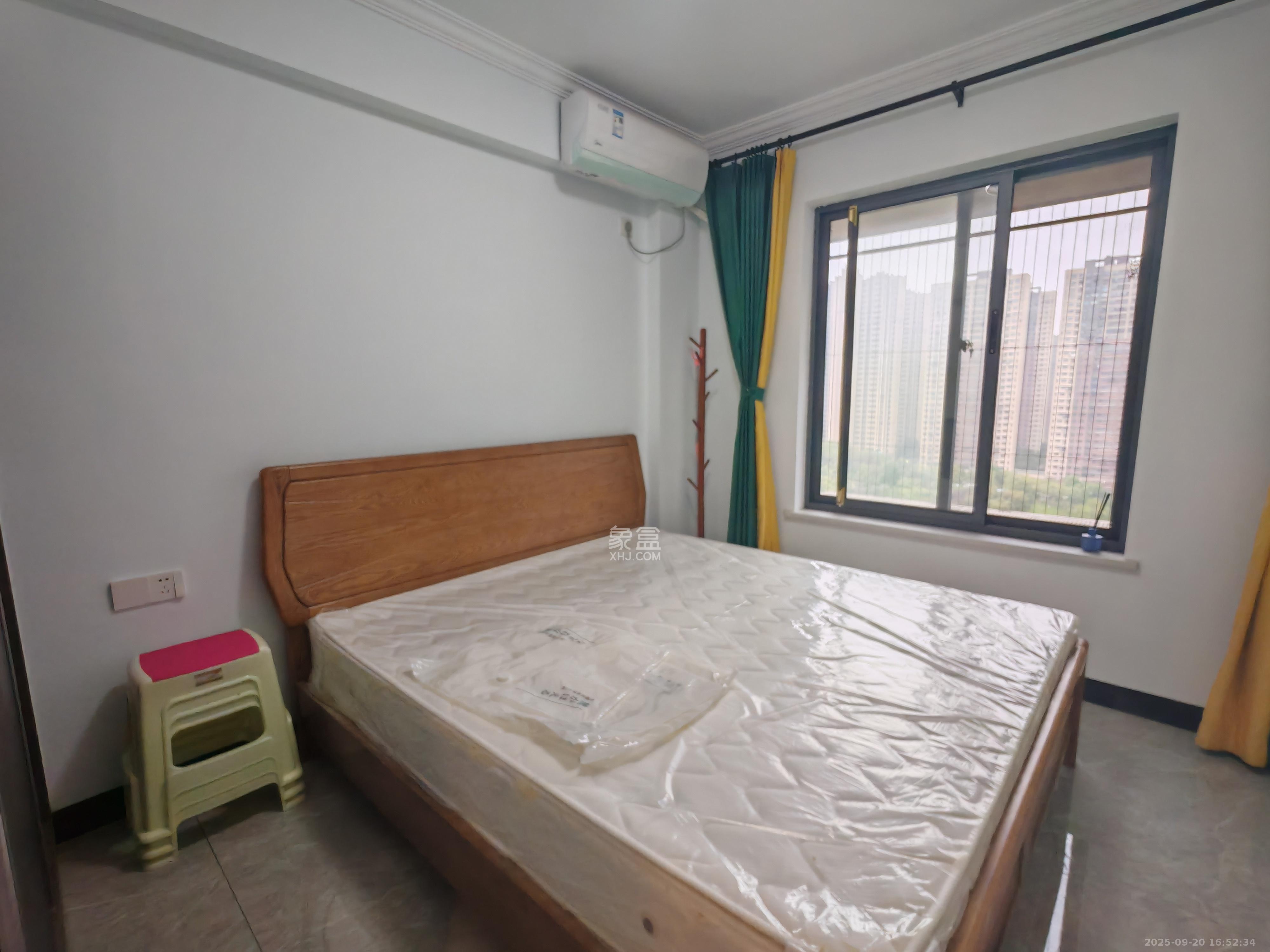 中建悦和城  4室2厅2卫    3000.0元/月室内图