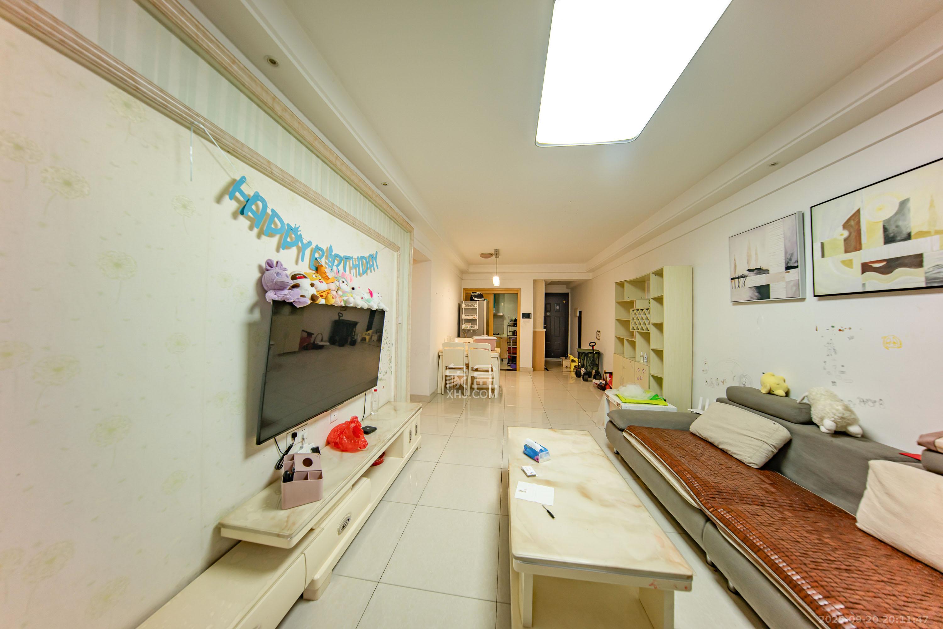 中海国际三期  3室2厅2卫    2200.0元/月室内图