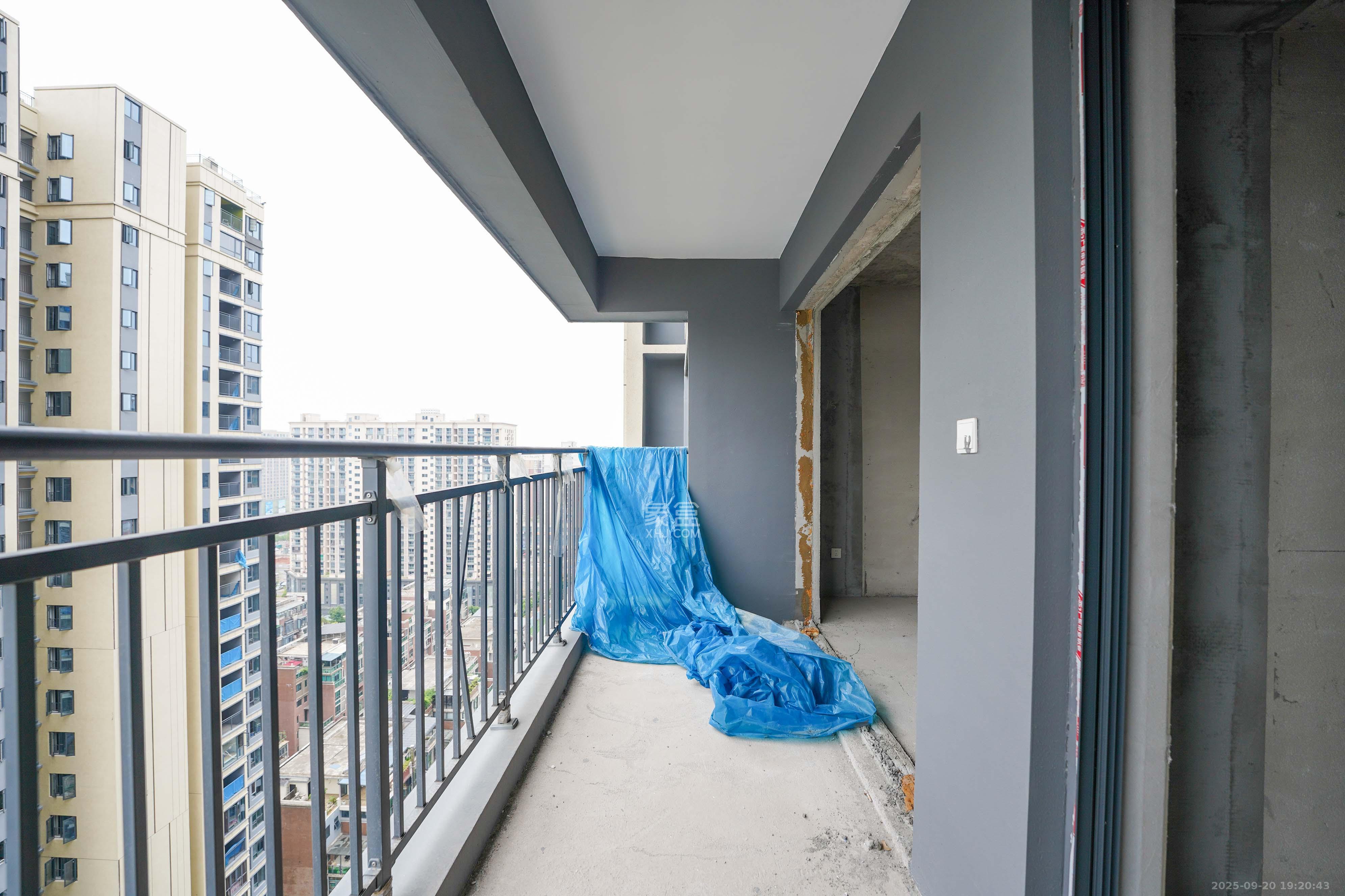 海伦堡爱ME城市 1室0厅0卫 80.0万 海伦堡爱ME城市 1室0厅0卫 80.0万阳台