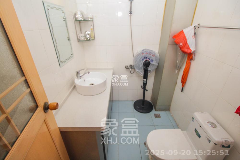 三湘小区  2室2厅2卫    1200.0元/月