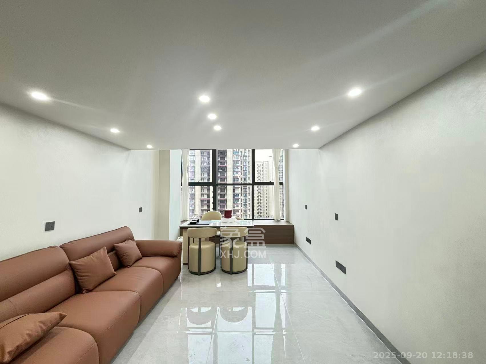 裕天国际商汇中心  2室1厅1卫    2300.0元/月室内图