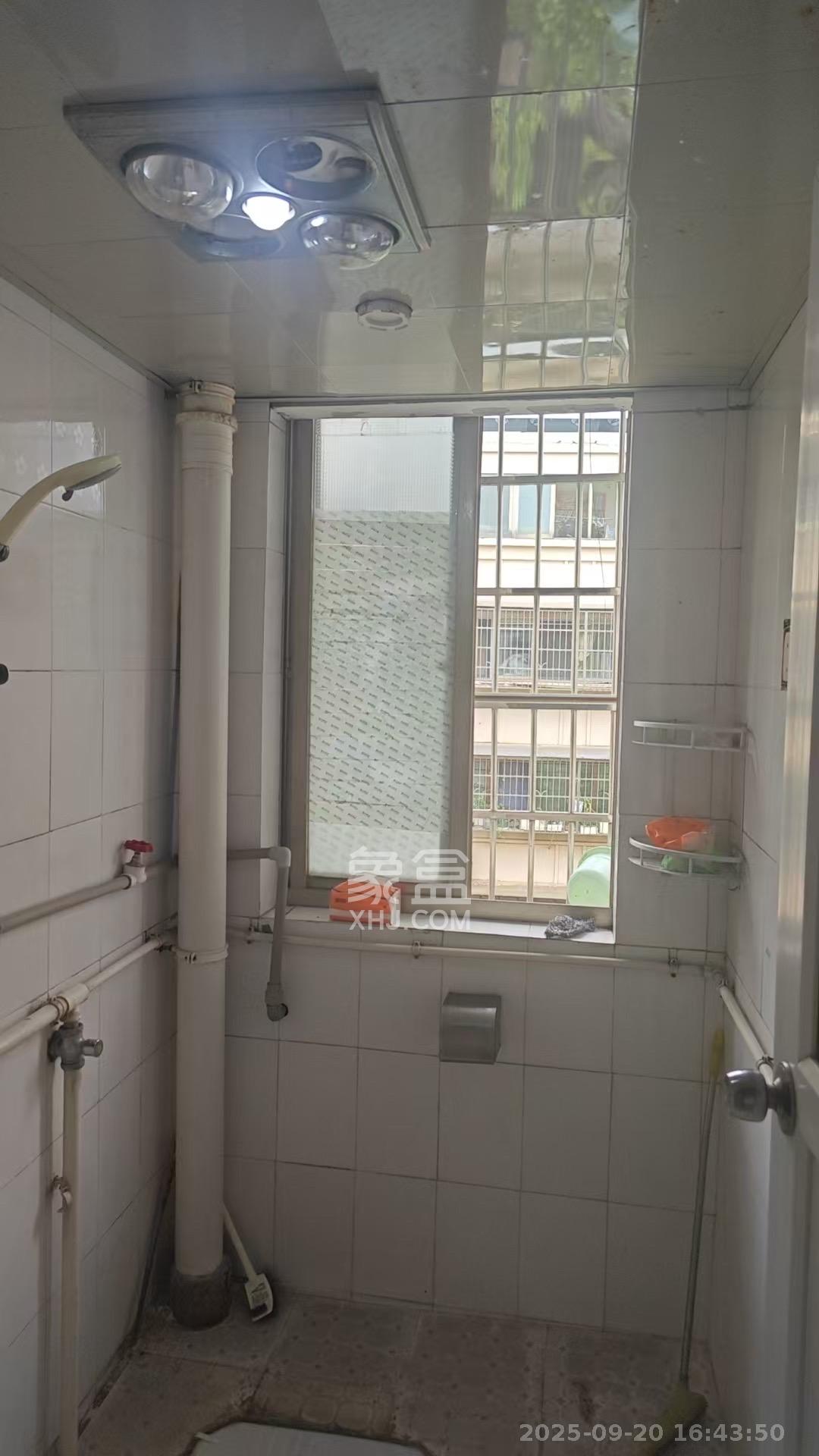 桔洲新苑(观沙岭) 3室2厅2卫 1600.0元/月 桔洲新苑(观沙岭) 3室2厅2卫 1600.0元/月室内图