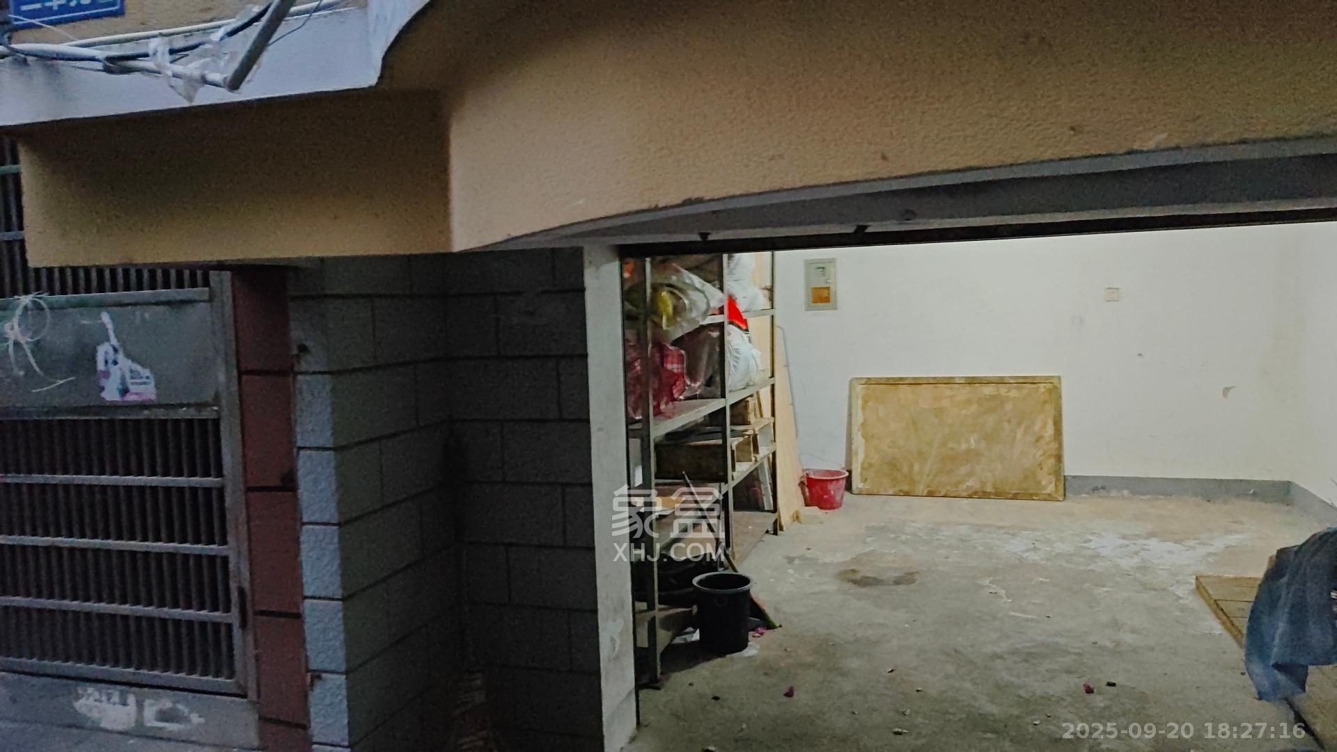 恩瑞麓山名园(龙王港小区) 1室1厅1卫 700.0元/月 恩瑞麓山名园(龙王港小区) 1室1厅1卫 700.0元/月室内图