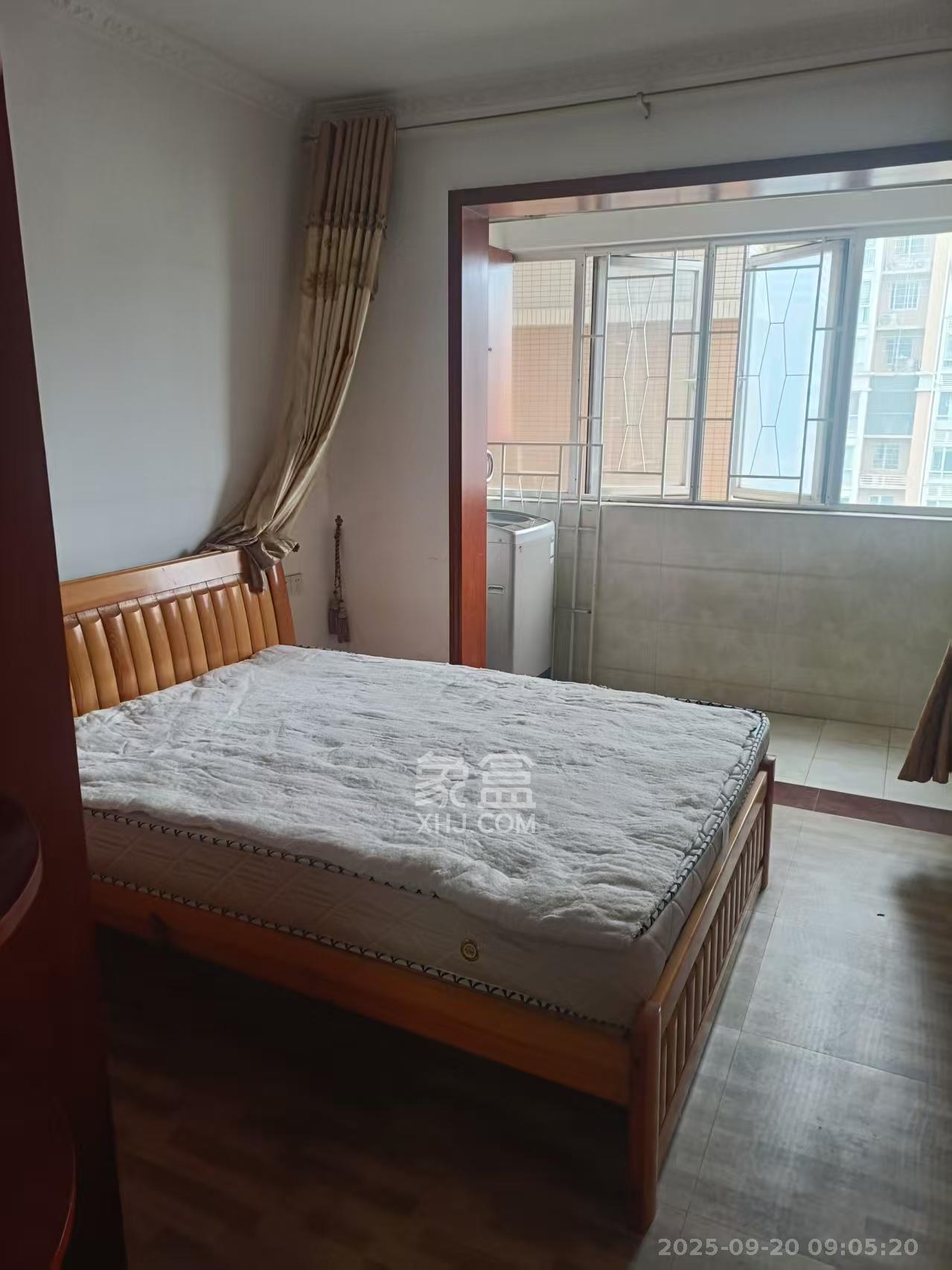 恒广国际景园一二区  3室2厅1卫    2400.0元/月室内图