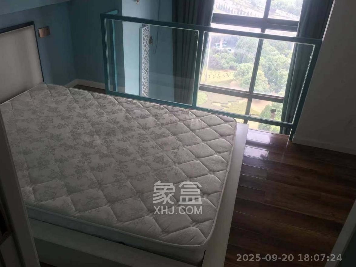 兰亭湾畔 1室1厅1卫 1700.0元/月 兰亭湾畔 1室1厅1卫 1700.0元/月室内图