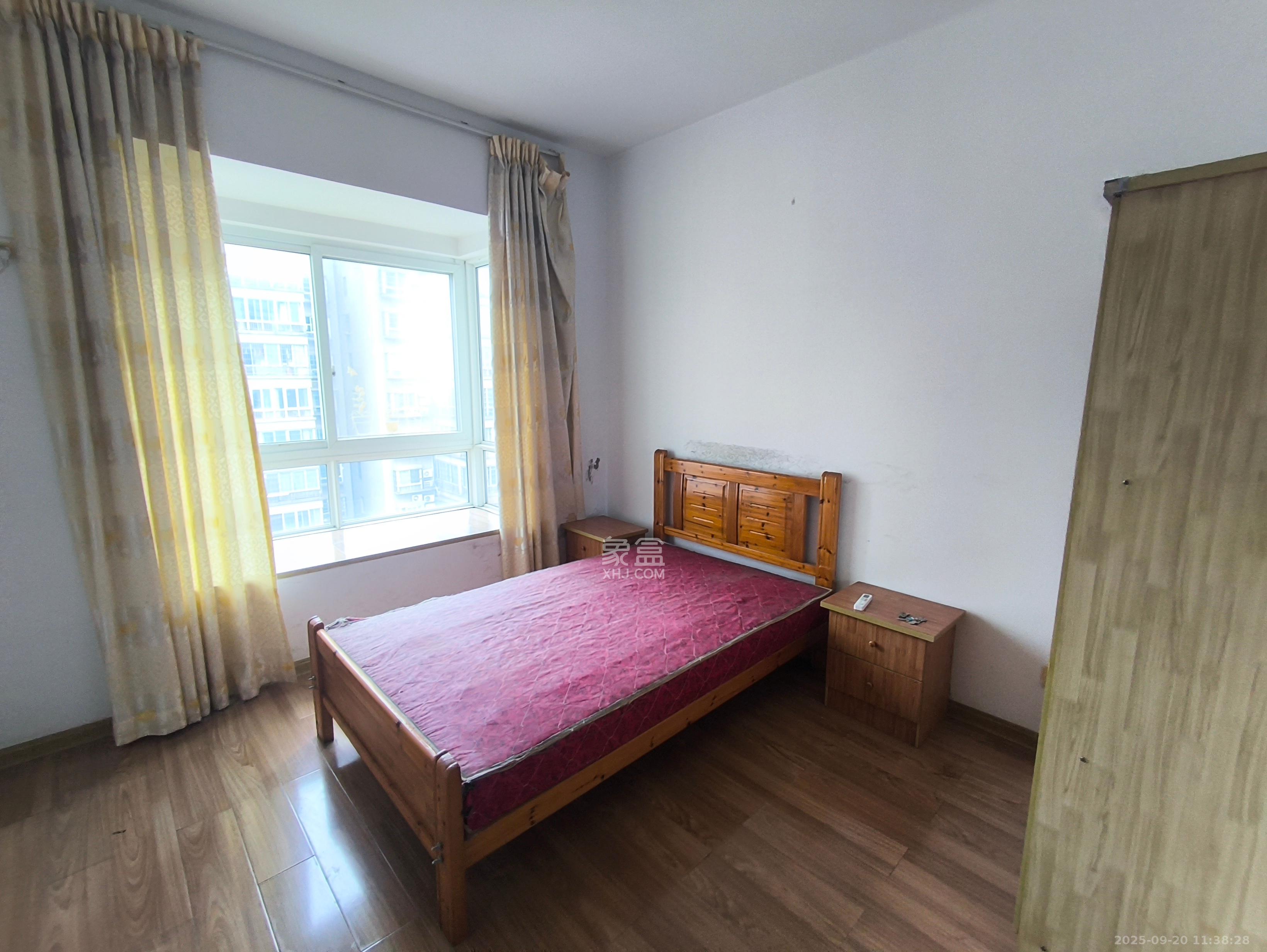 月湖兰庭  3室1厅2卫    2500.0元/月室内图